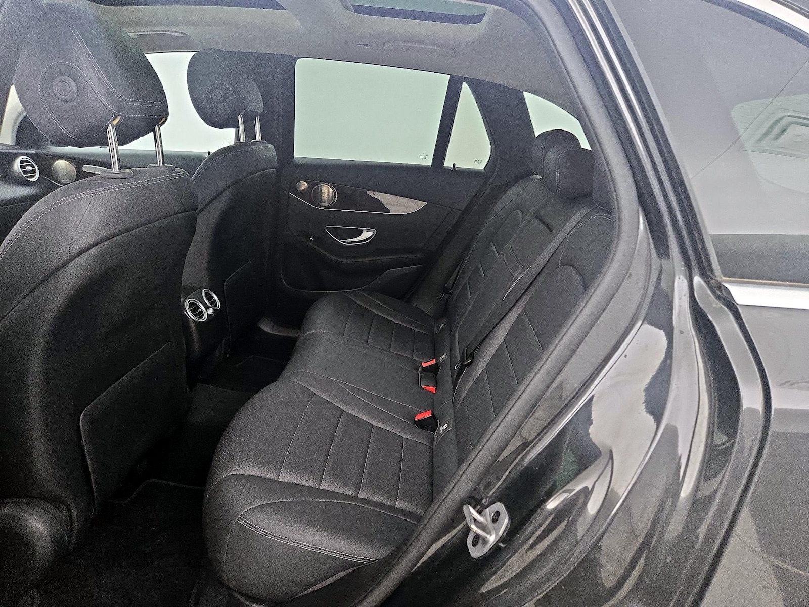 2022 Mercedes-Benz GLC GLC300 - Photo 22