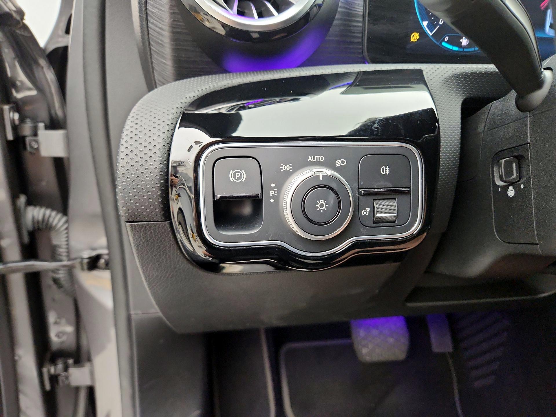 Thumbnail: 2021 Mercedes-Benz A-Class - 13
