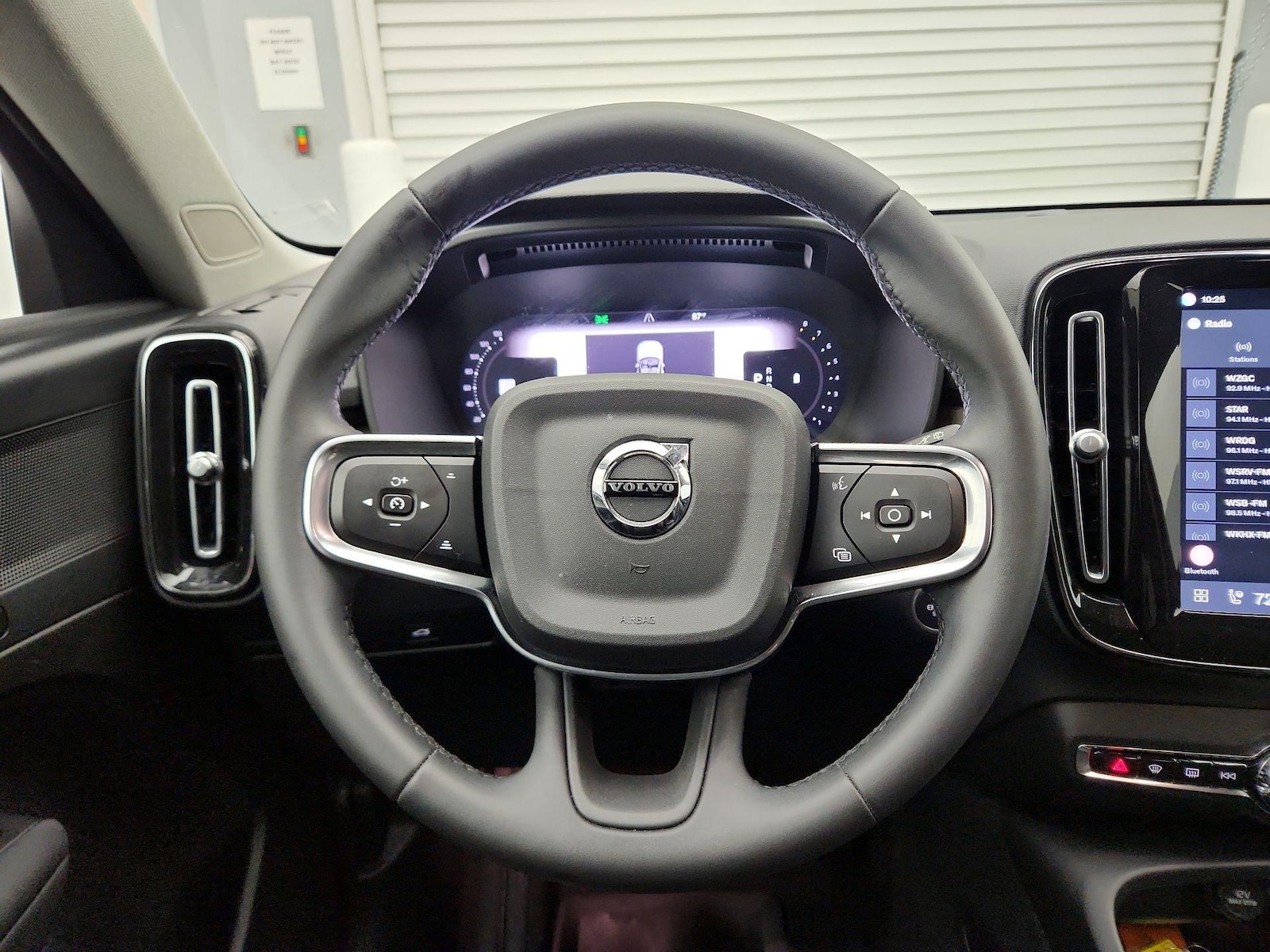 2024 Volvo XC40 Core - Photo 11