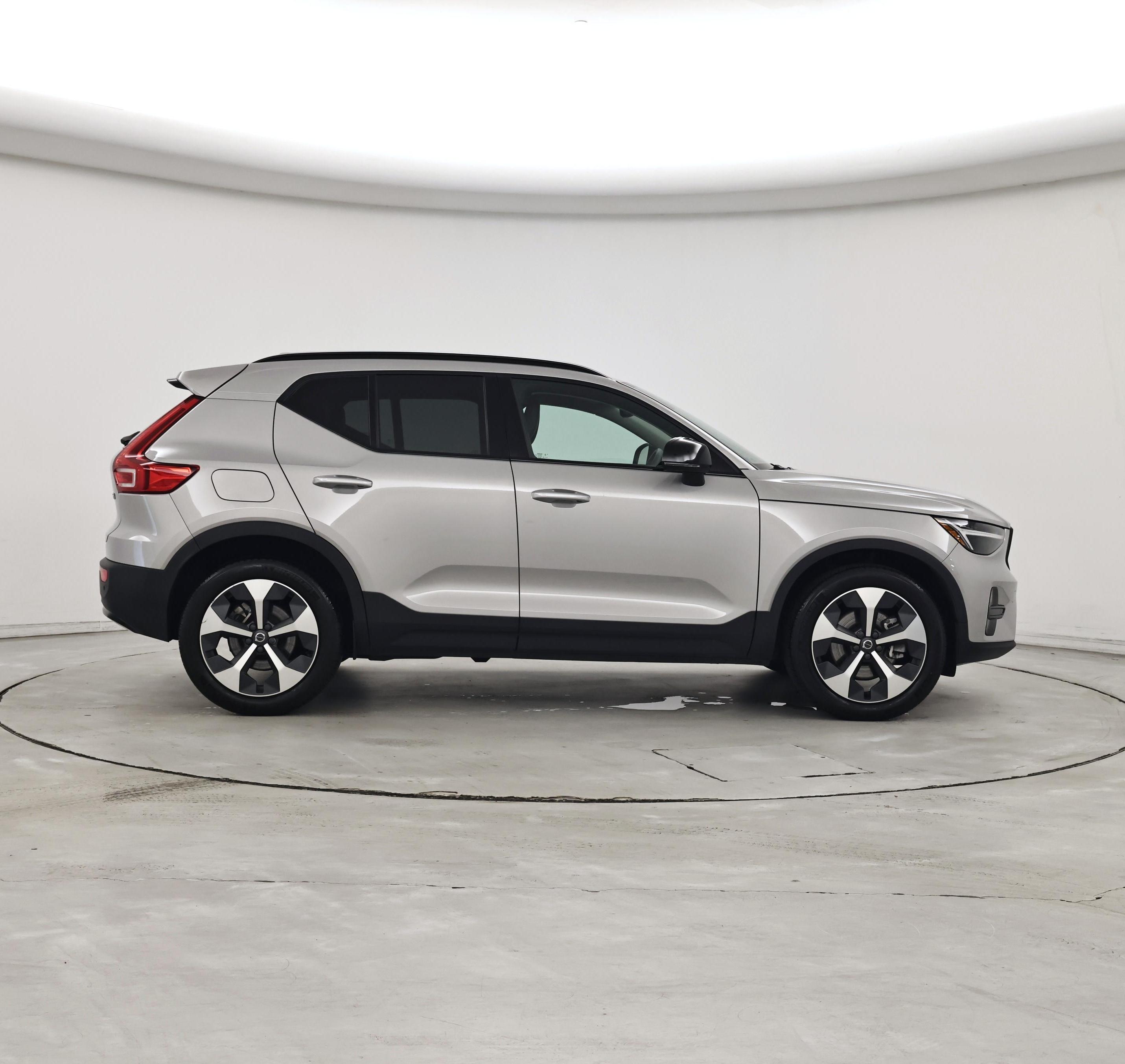 Thumbnail: 2024 Volvo XC40 - 7