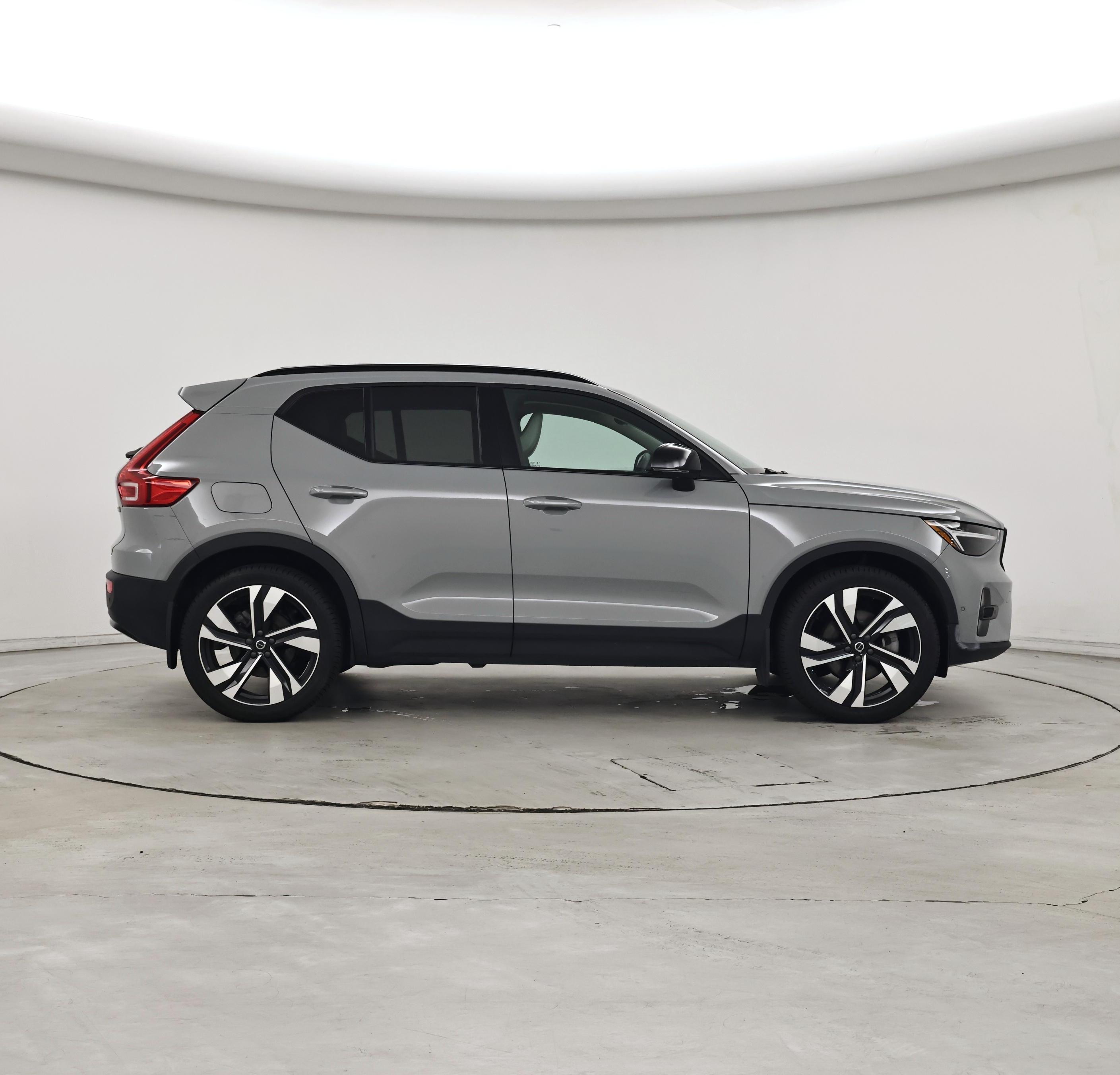 Thumbnail: 2024 Volvo XC40 - 7