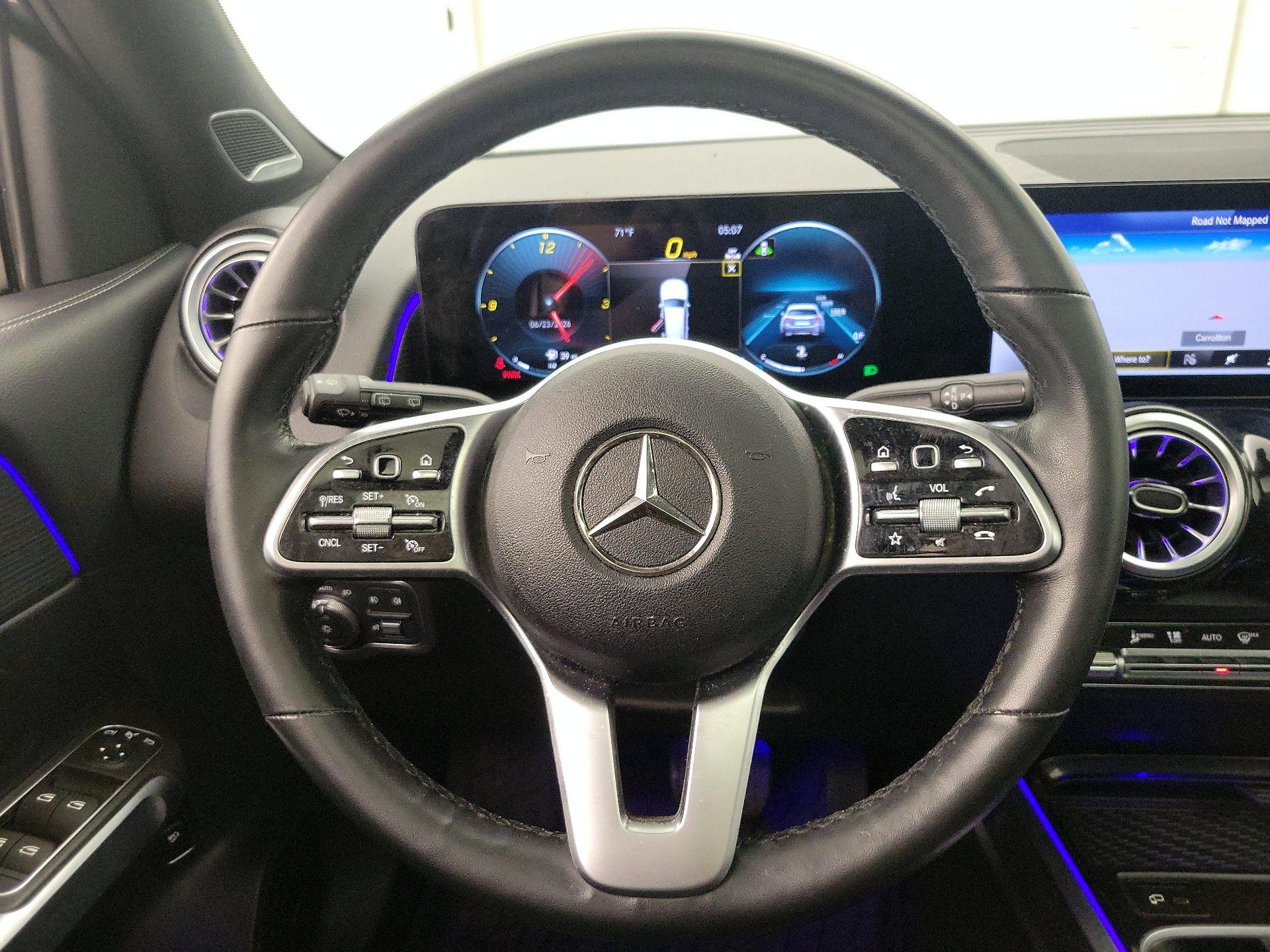 Thumbnail: 2023 Mercedes-Benz GLB - 10