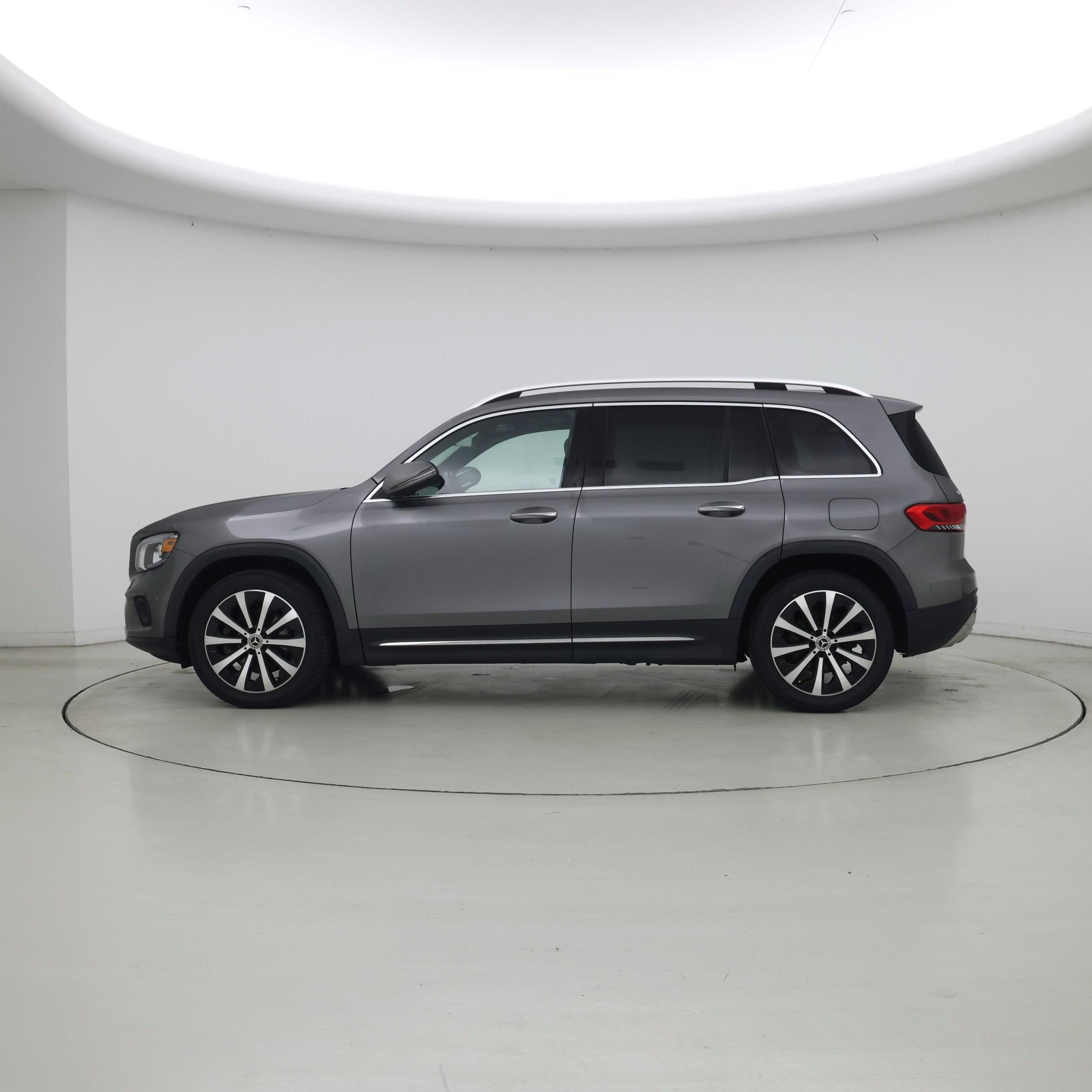 Thumbnail: 2023 Mercedes-Benz GLB - 3