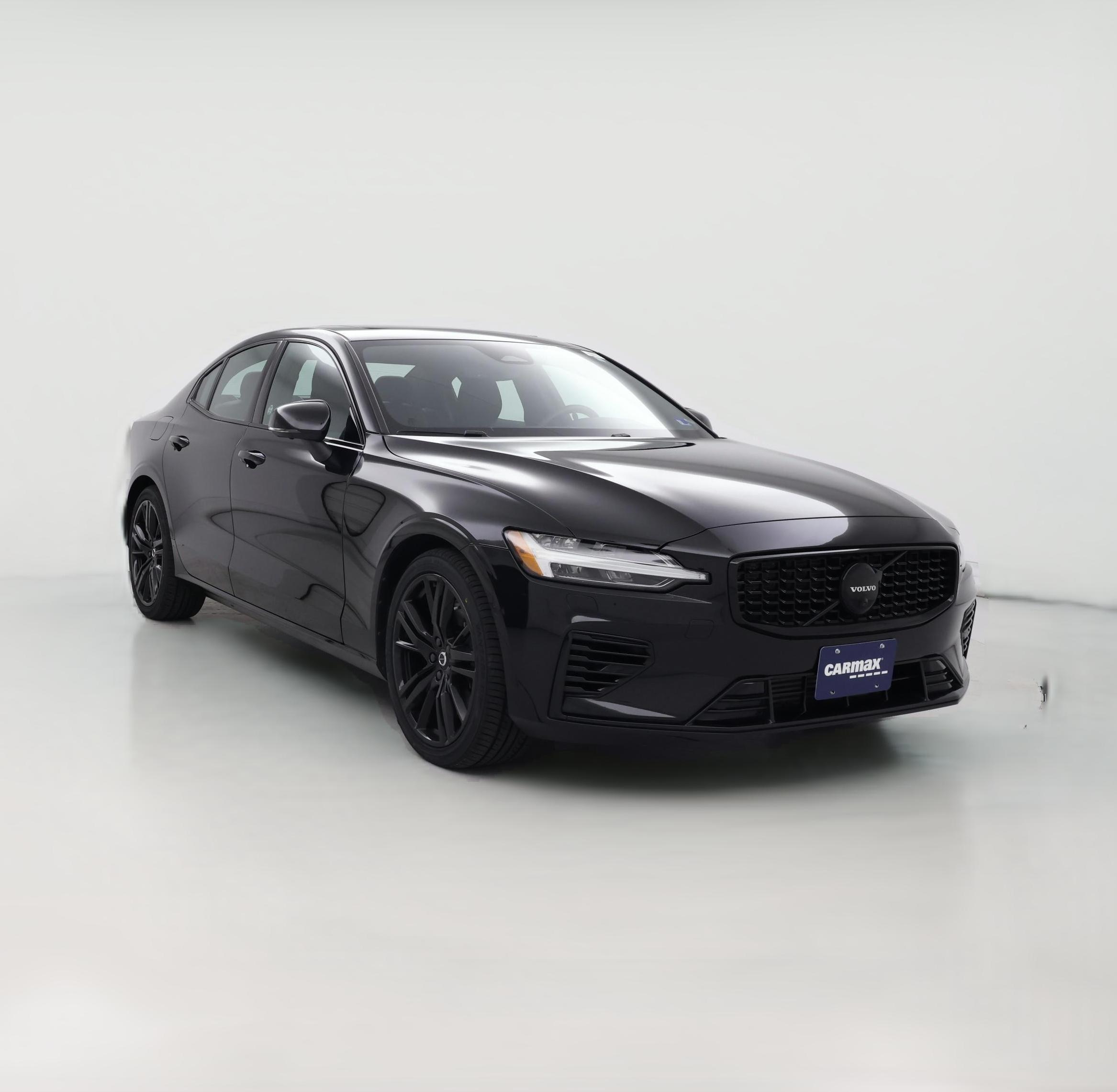 Thumbnail: 2023 Volvo S60 - 1