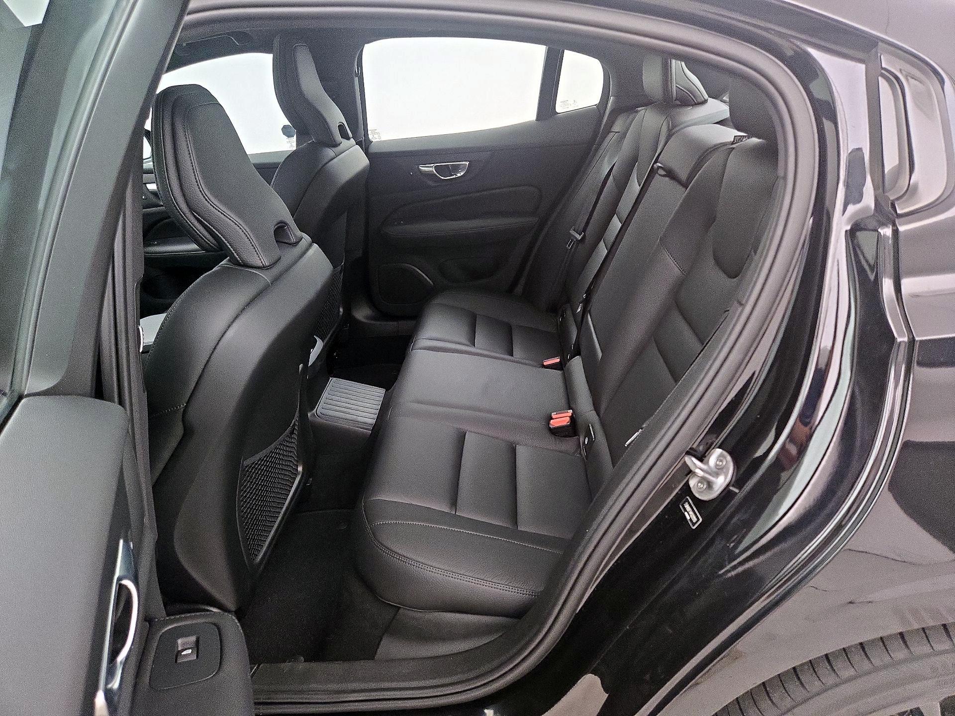 Thumbnail: 2023 Volvo S60 - 20