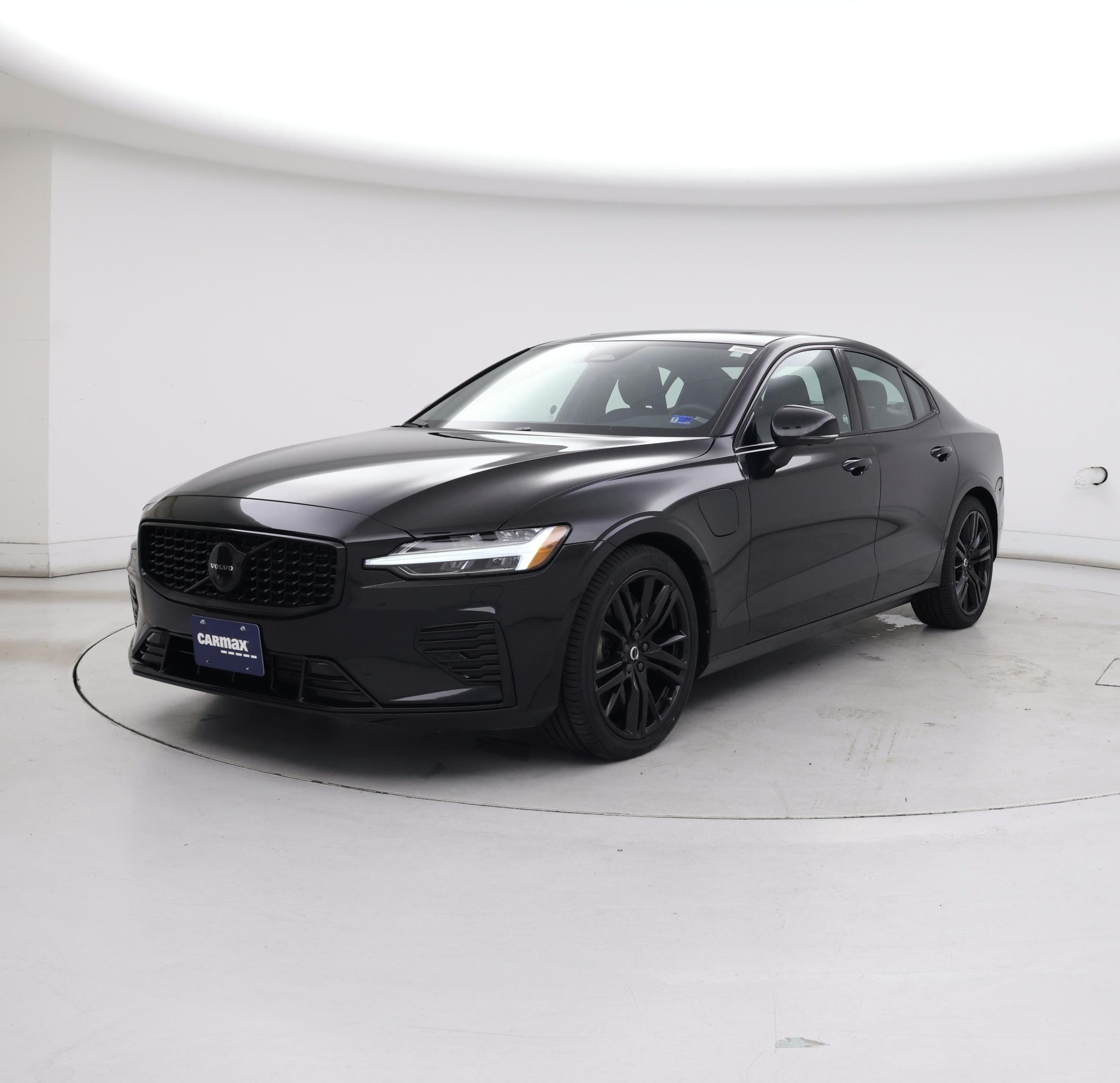Thumbnail: 2023 Volvo S60 - 4