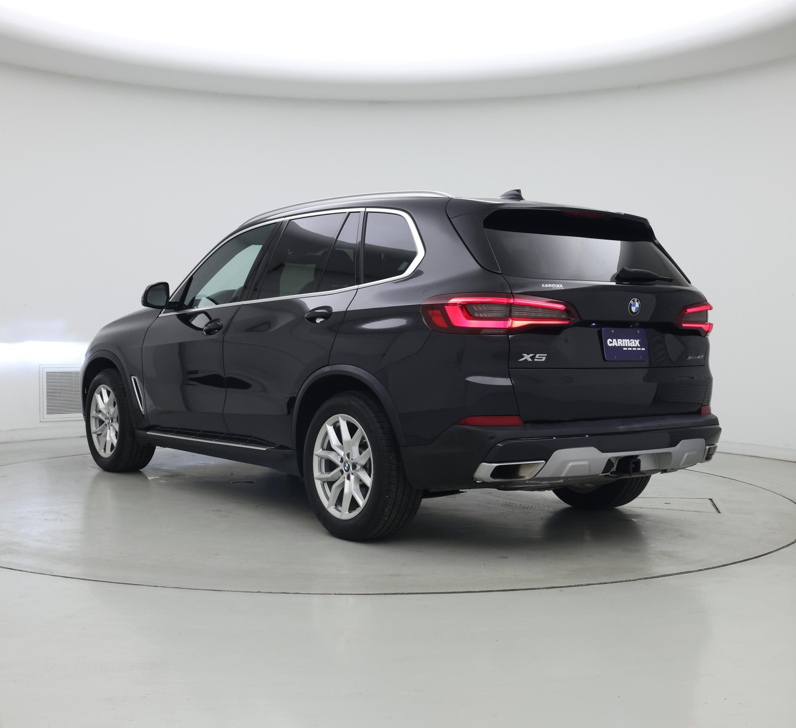 Thumbnail: 2023 BMW X5 - 2