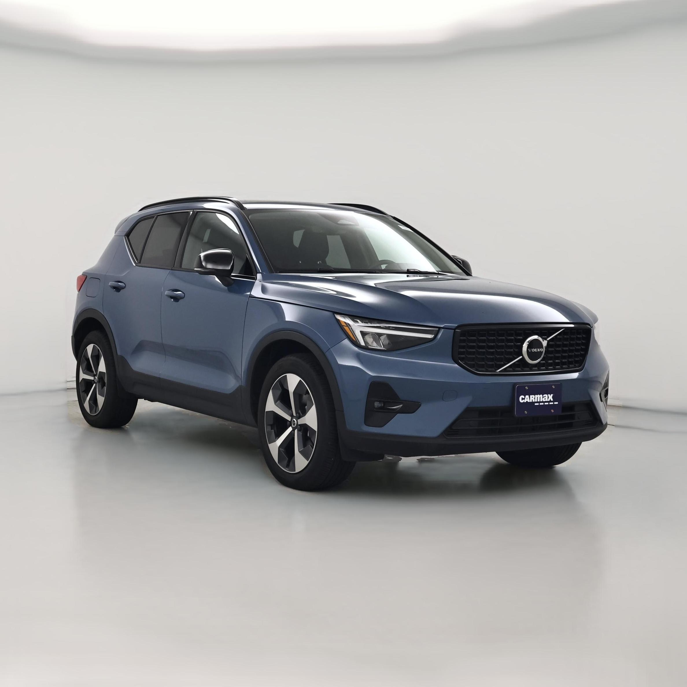 Thumbnail: 2023 Volvo XC40 - 1