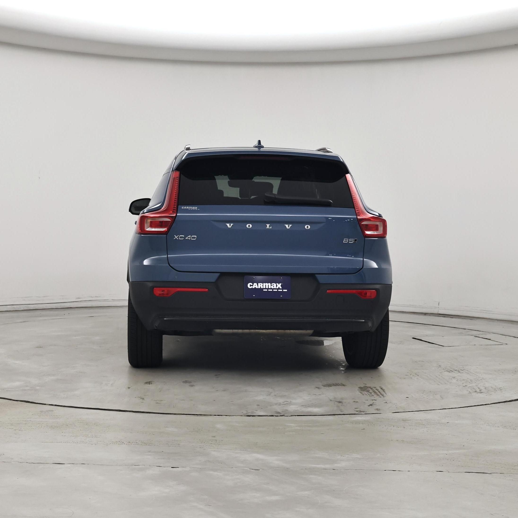 Thumbnail: 2023 Volvo XC40 - 6