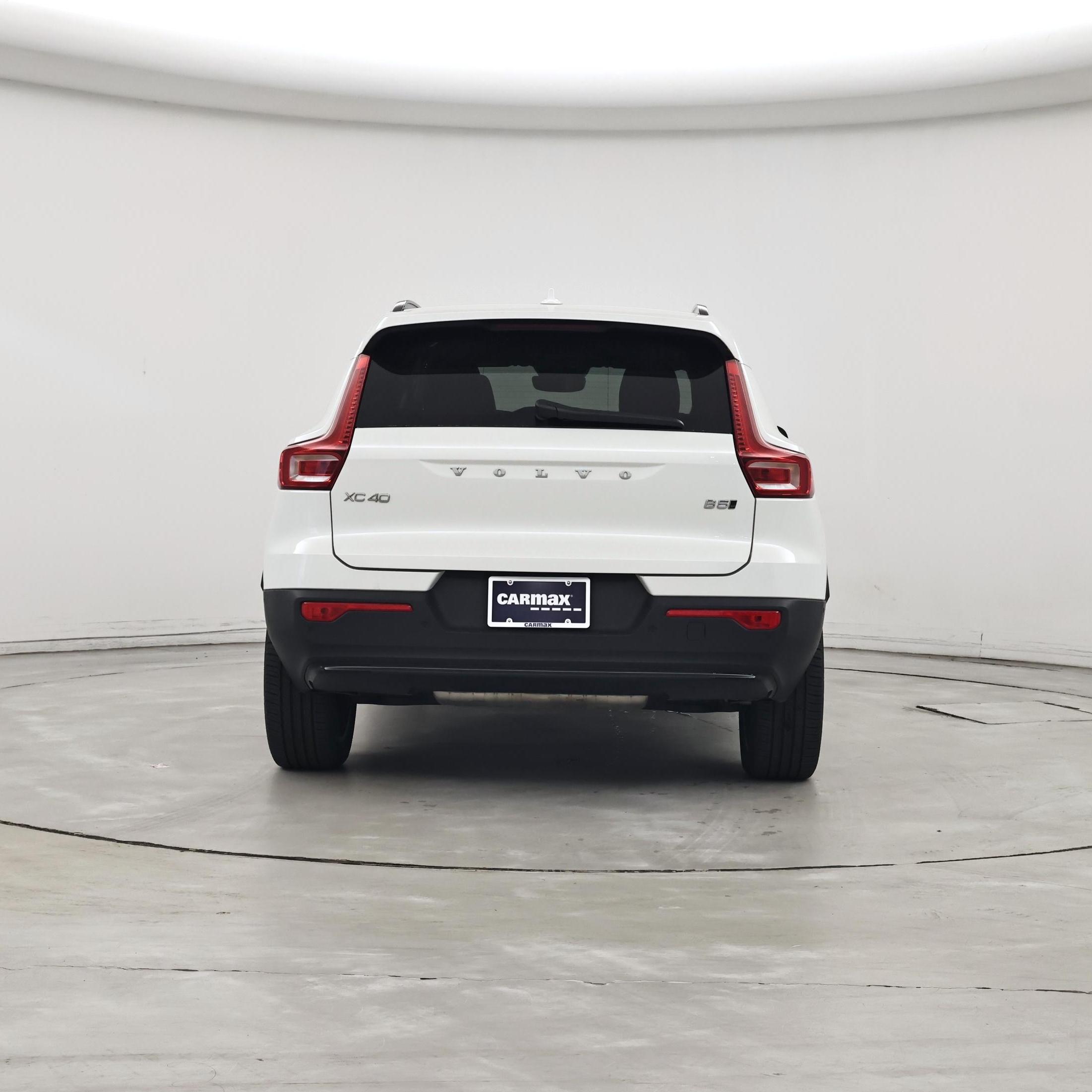 Thumbnail: 2024 Volvo XC40 - 6