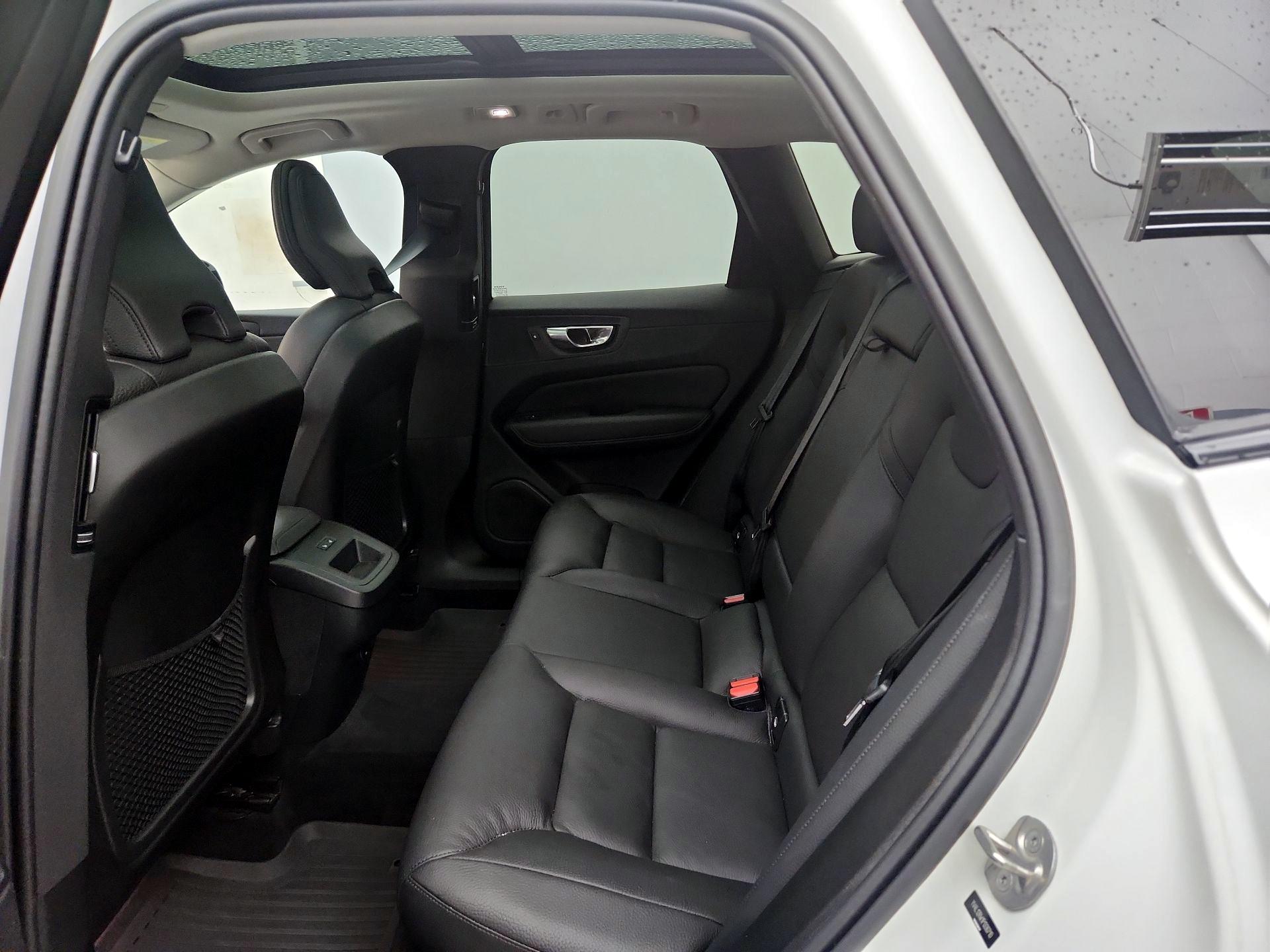 Thumbnail: 2023 Volvo XC60 - 19