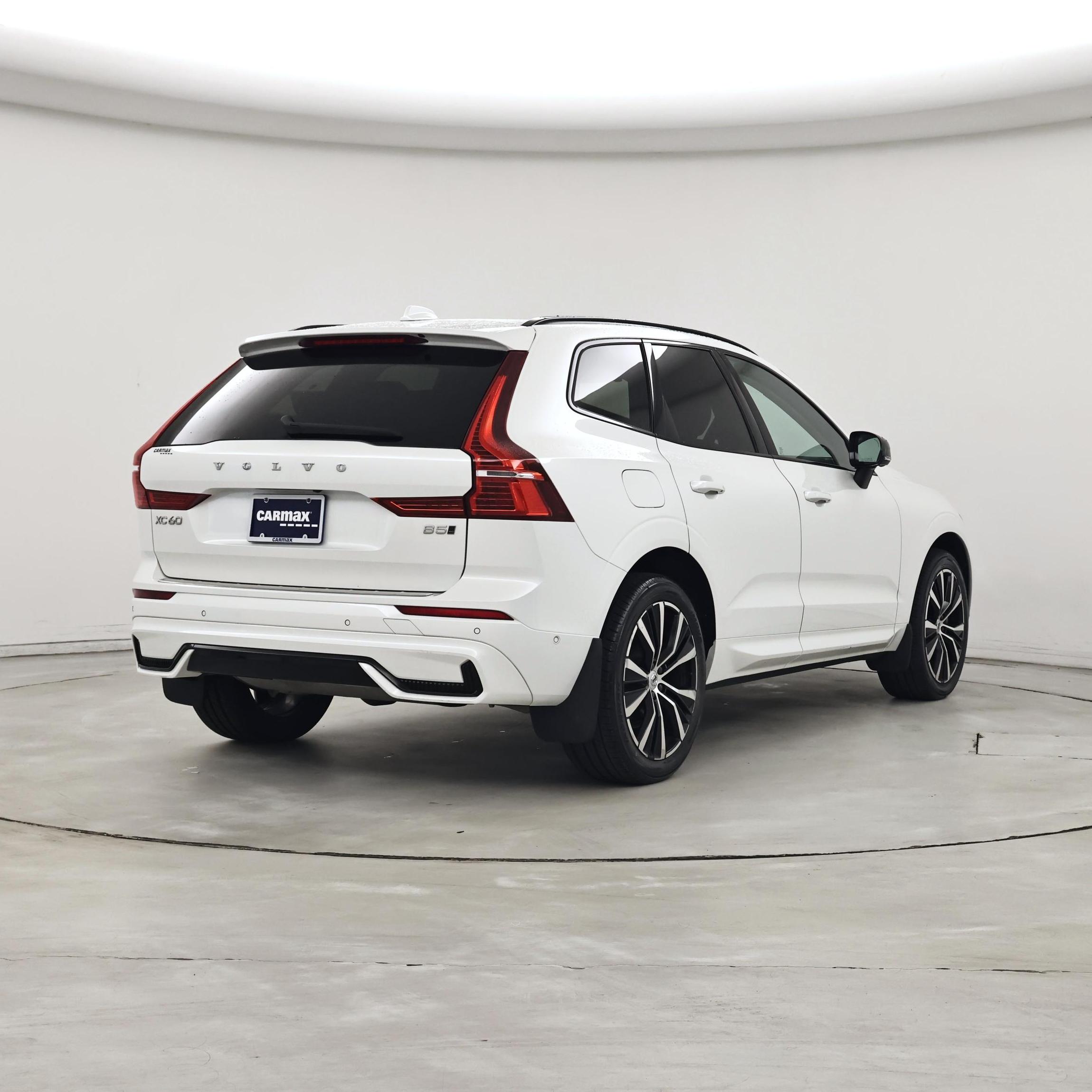 Thumbnail: 2023 Volvo XC60 - 8