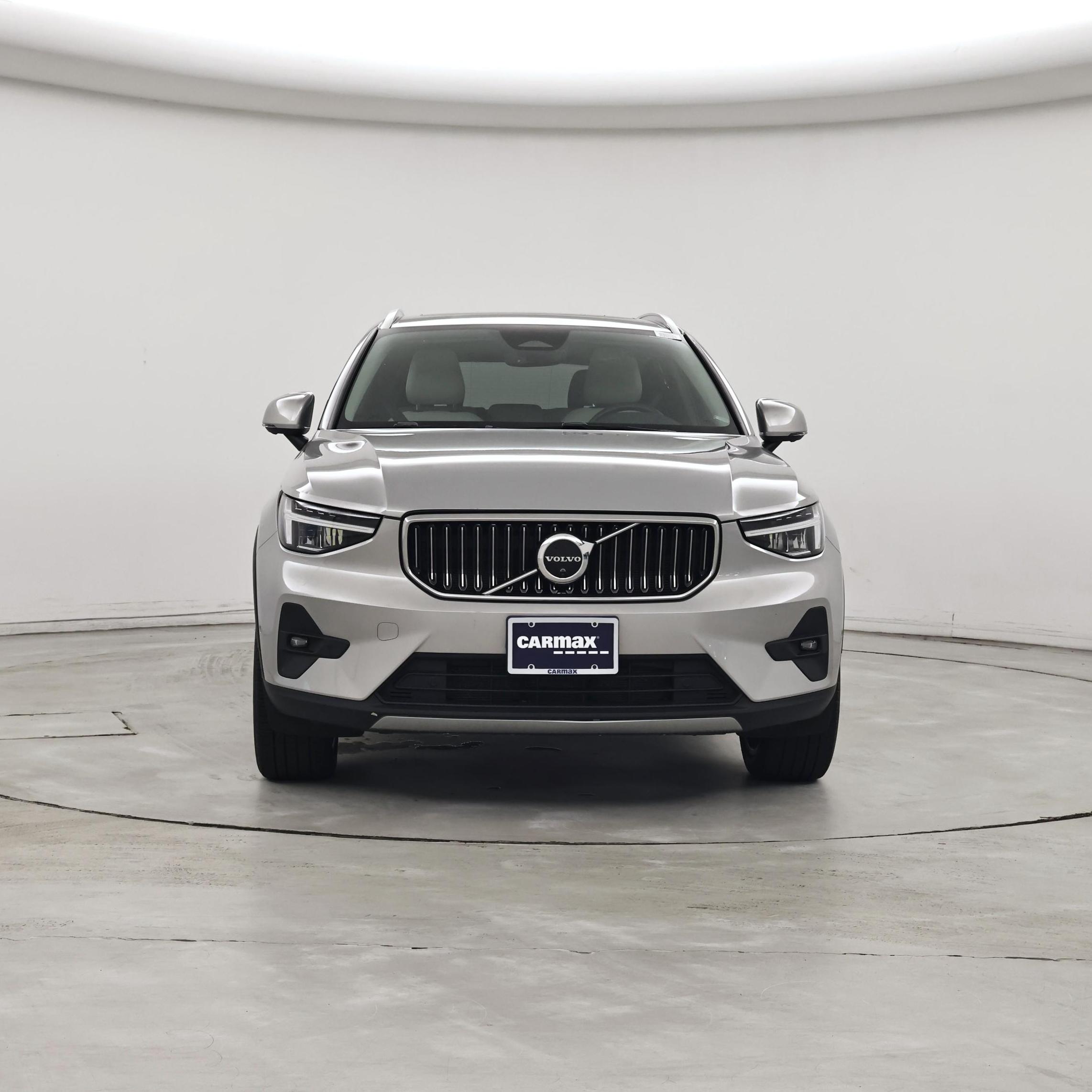 Thumbnail: 2023 Volvo XC40 - 5