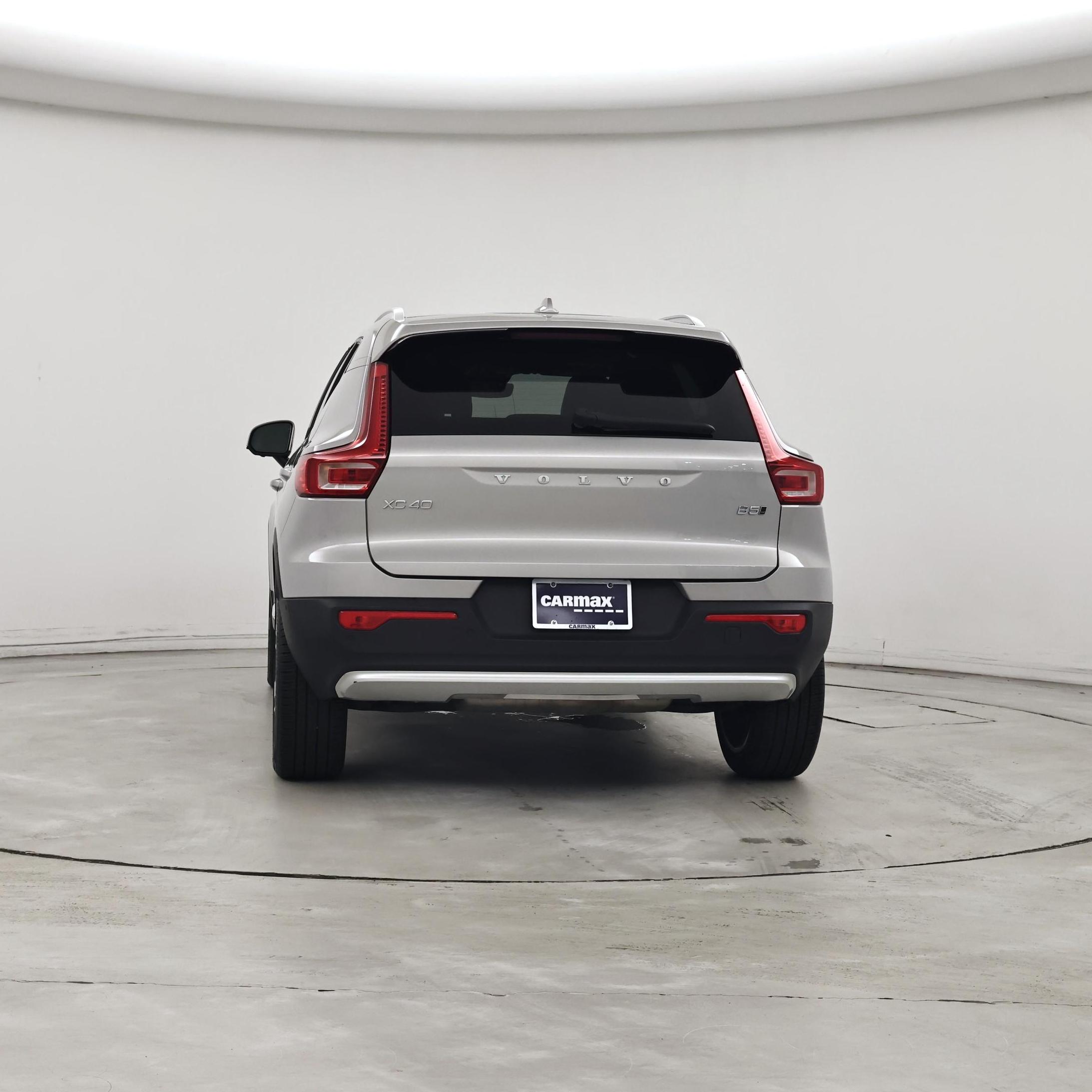 Thumbnail: 2023 Volvo XC40 - 6