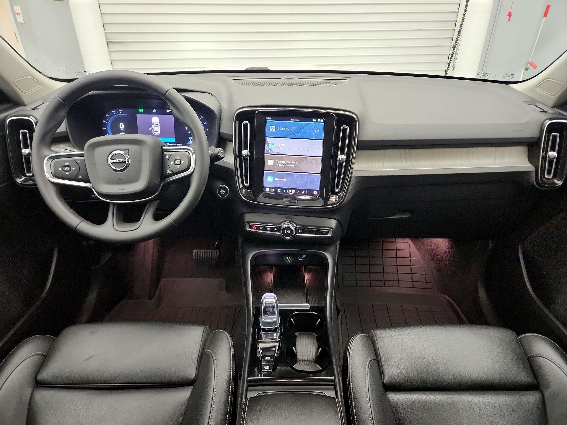 Thumbnail: 2024 Volvo XC40 - 9