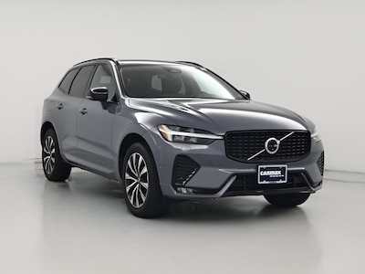 2023 Volvo XC60 B5 Plus Dark Theme