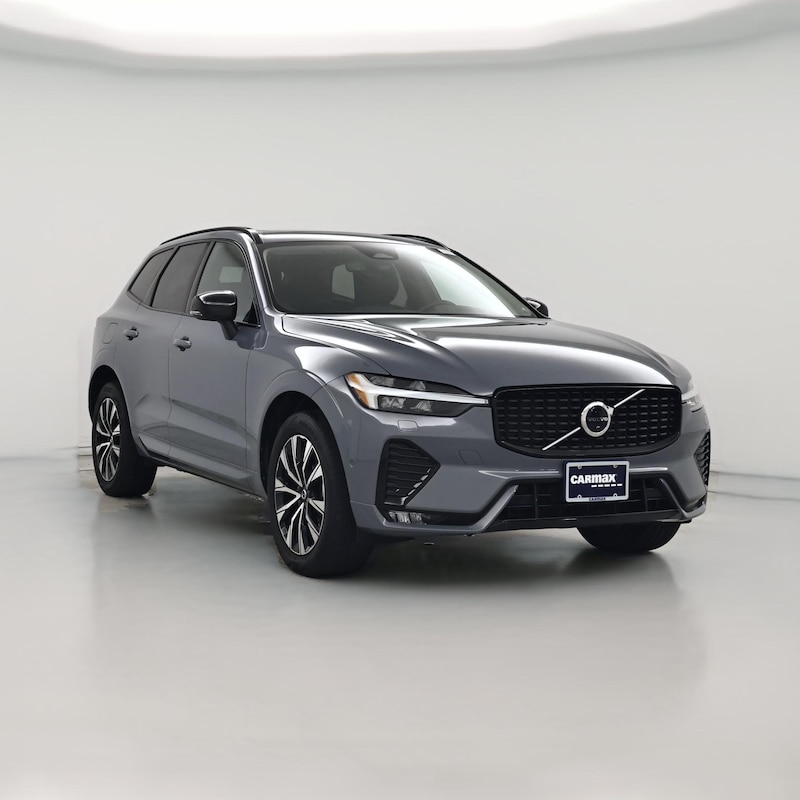 2023 Volvo XC60 B5 Plus Dark Theme
