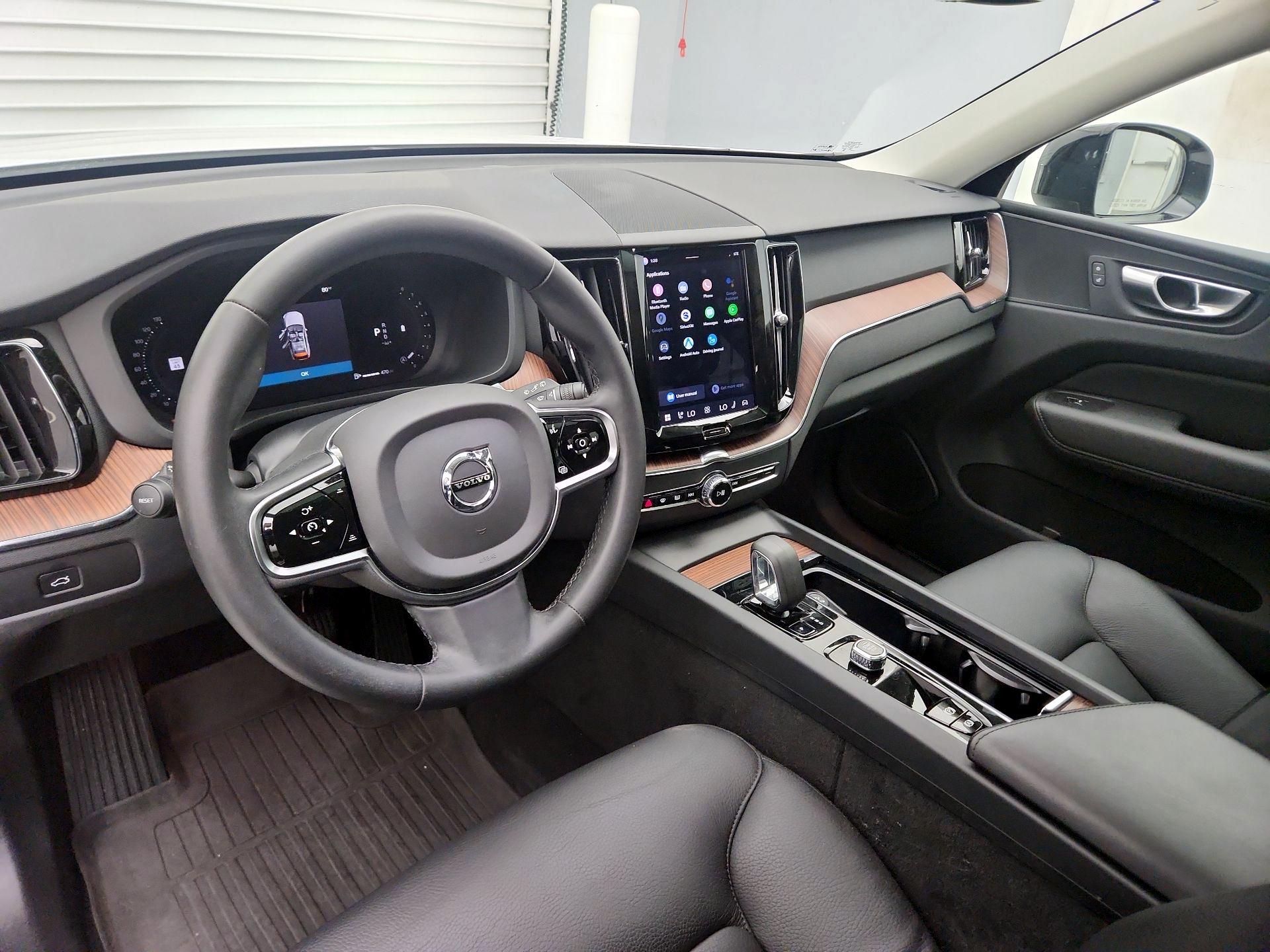 Thumbnail: 2023 Volvo XC60 - 9