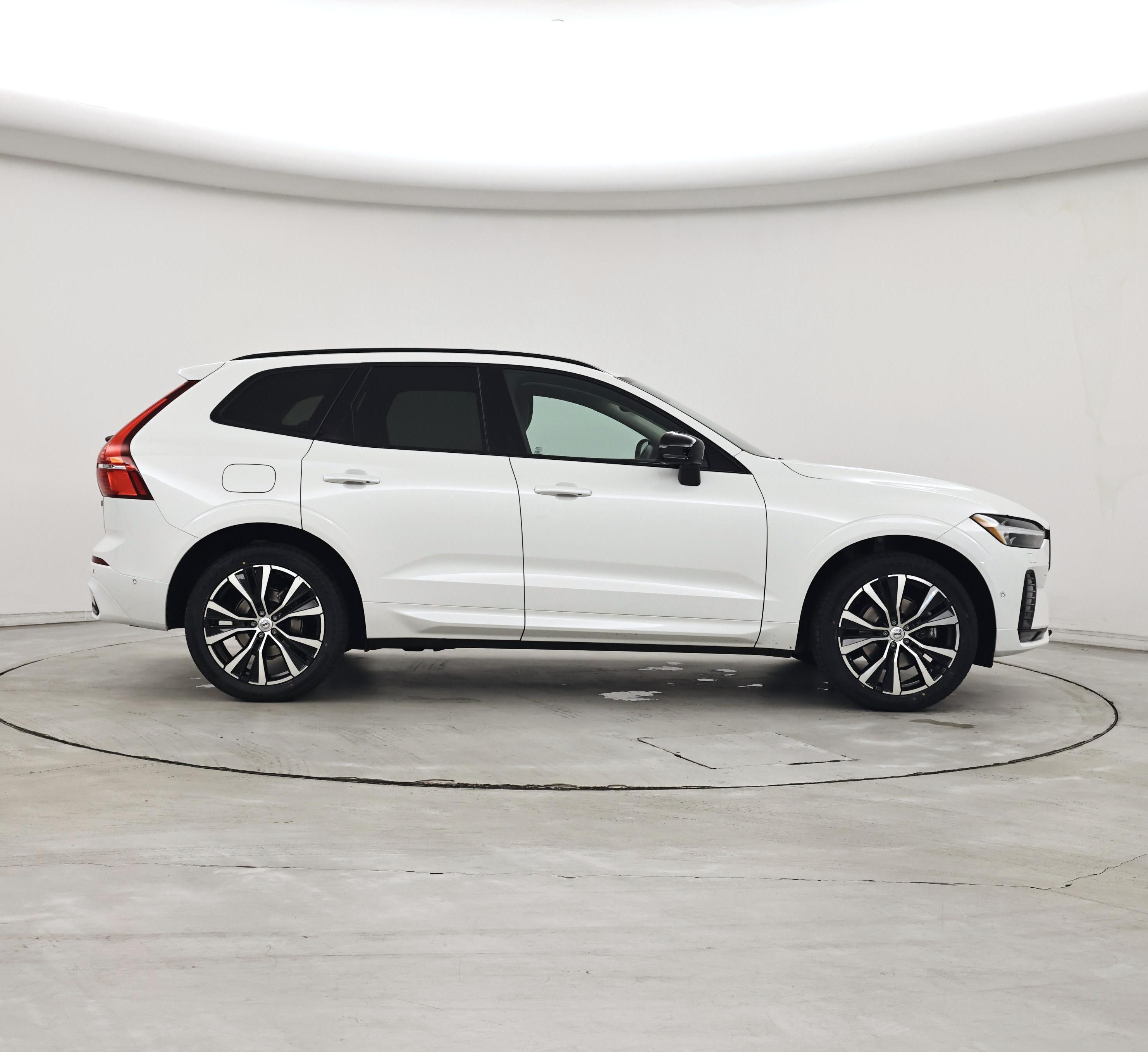 Thumbnail: 2023 Volvo XC60 - 7