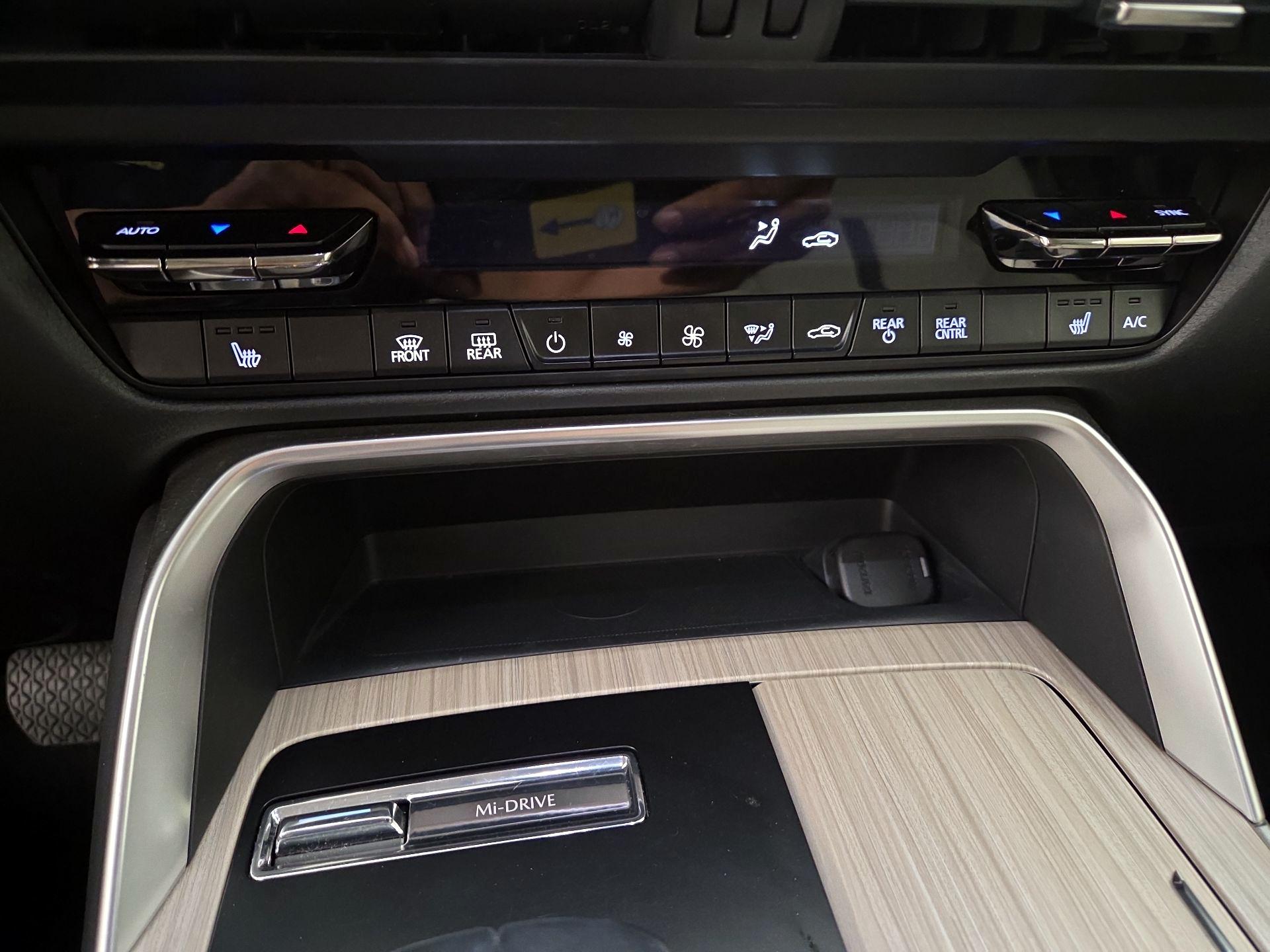Thumbnail: 2024 Mazda CX-90 - 16