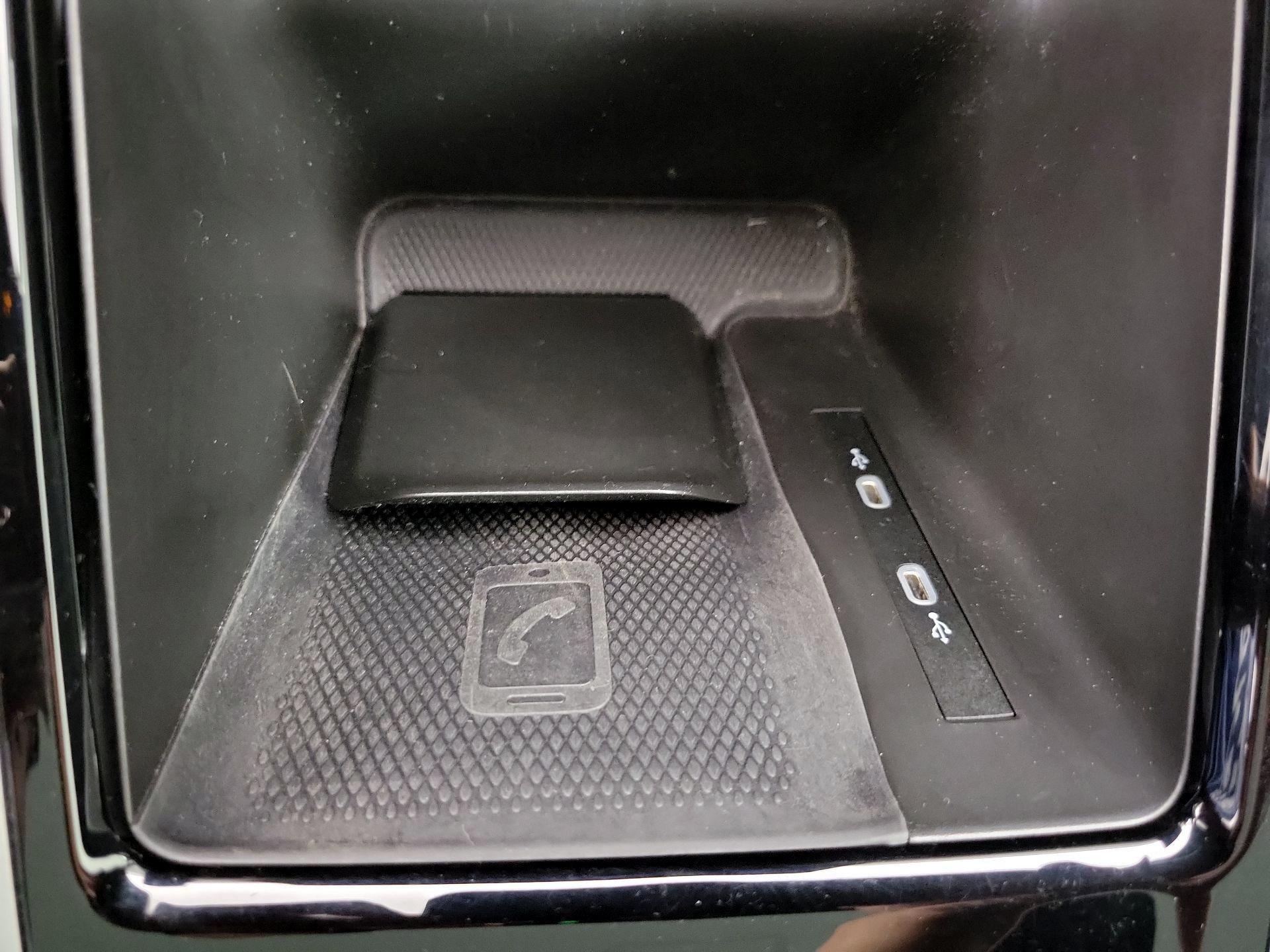 Thumbnail: 2023 Volkswagen ID.4 - 18