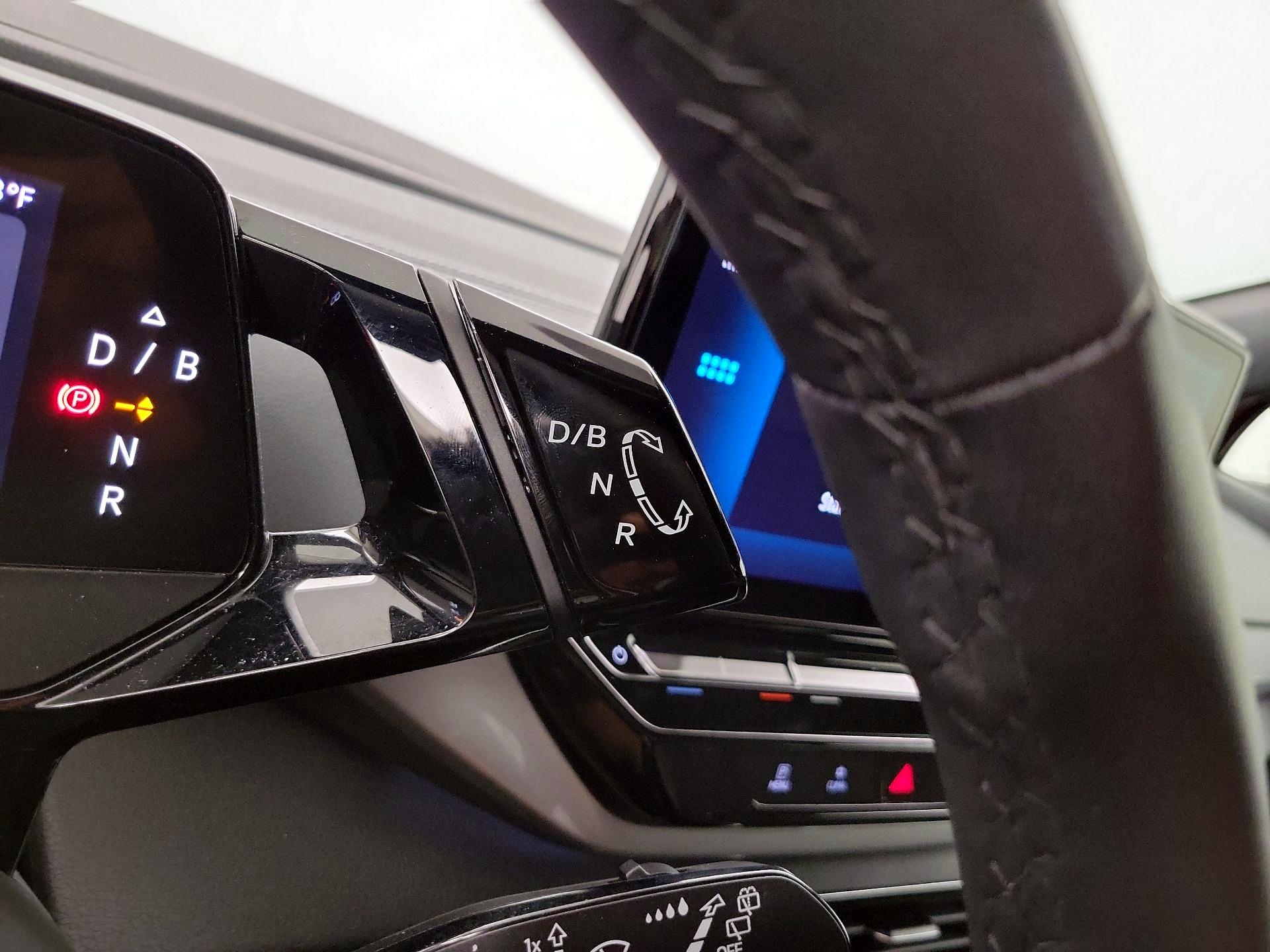 Thumbnail: 2023 Volkswagen ID.4 - 18