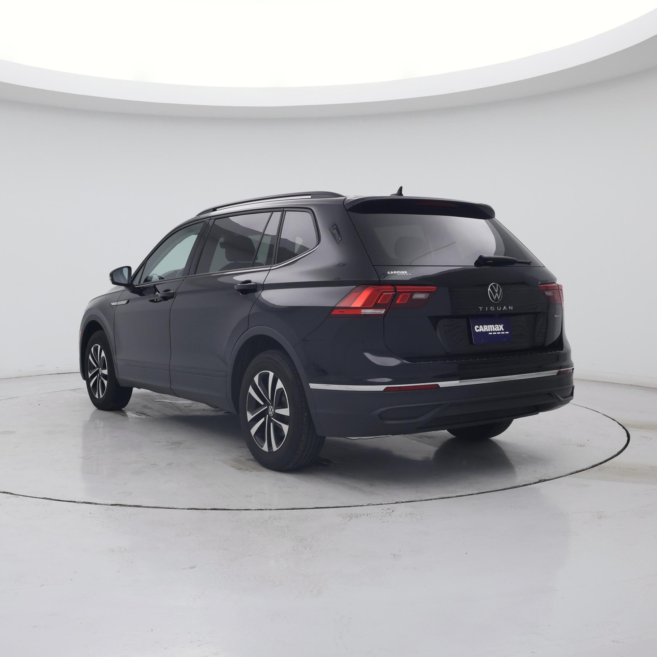 Thumbnail: 2024 Volkswagen Tiguan - 2