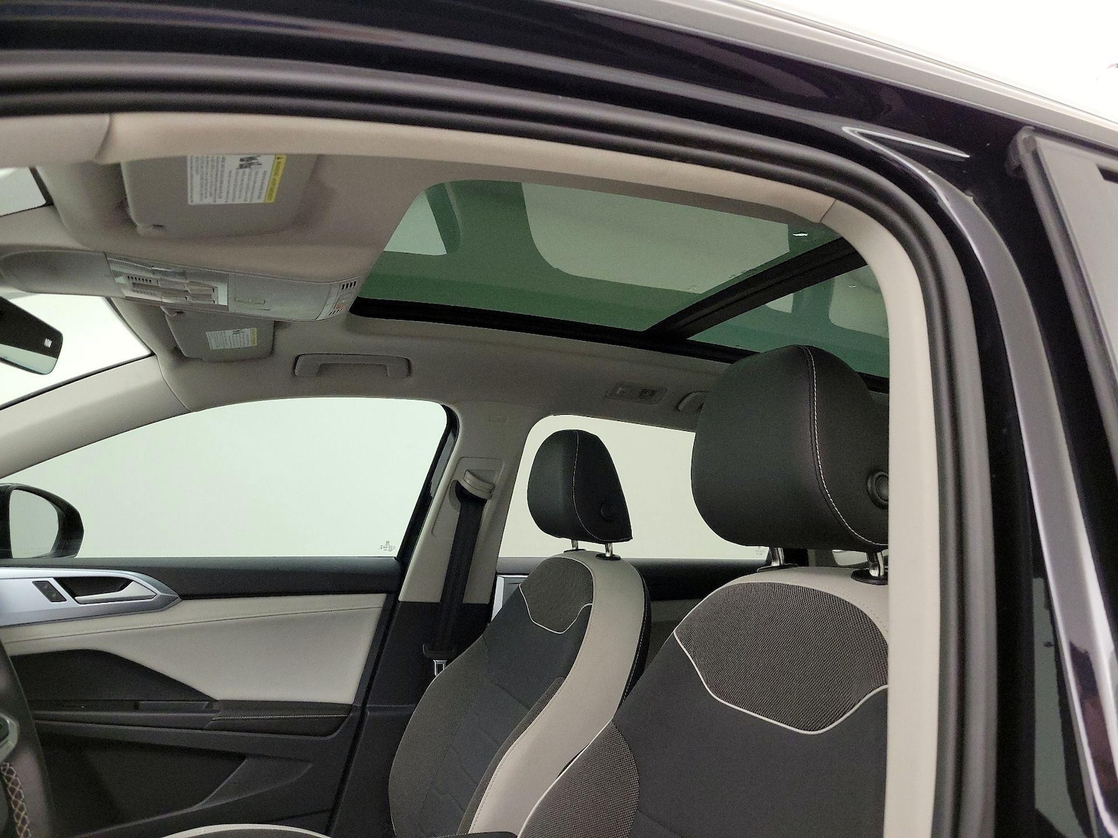 2025 Volkswagen Taos SE - Photo 20