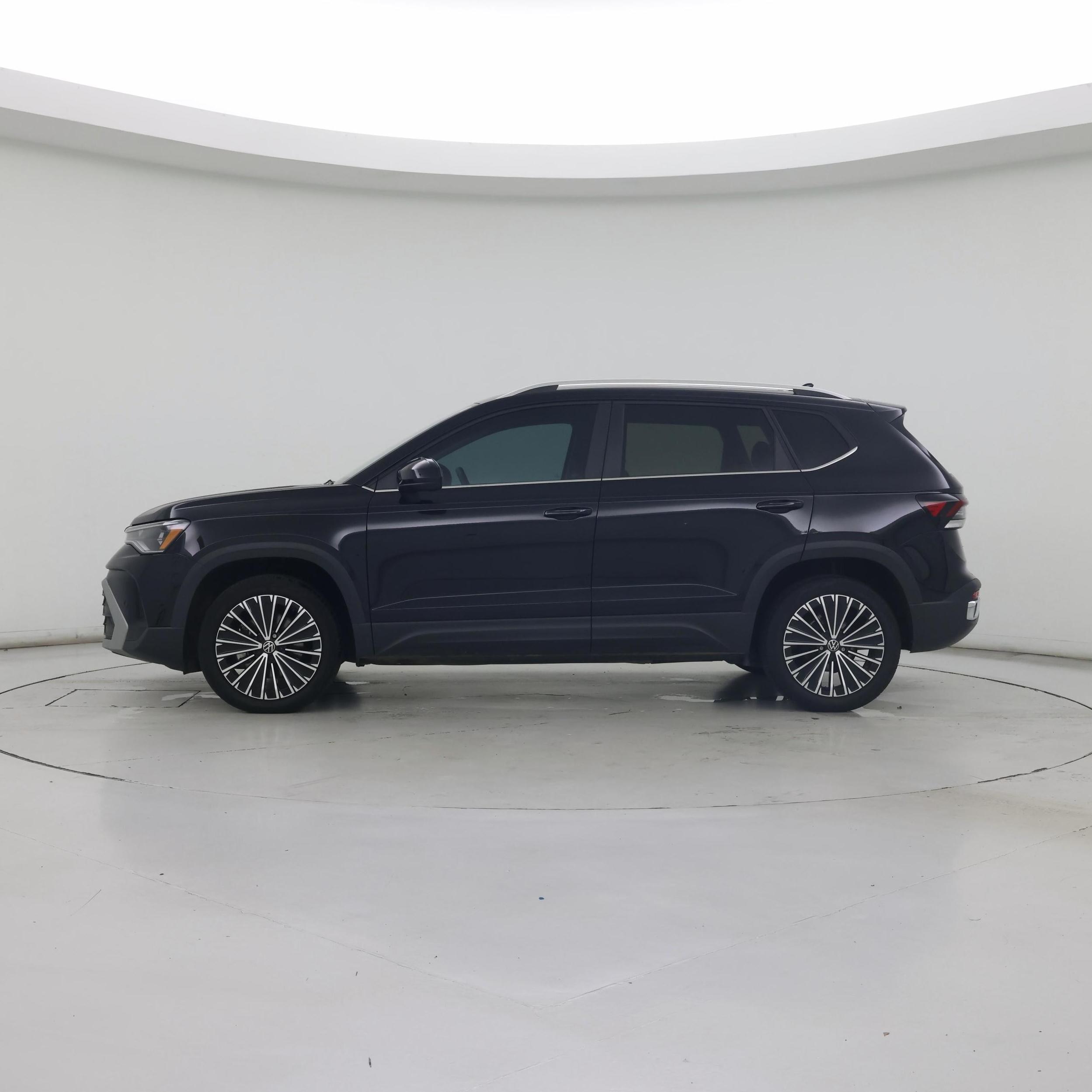Thumbnail: 2025 Volkswagen Taos - 3