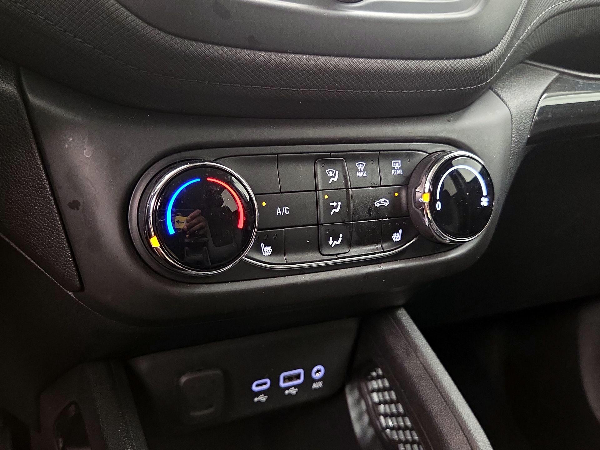 Thumbnail: 2022 Chevrolet TrailBlazer - 16