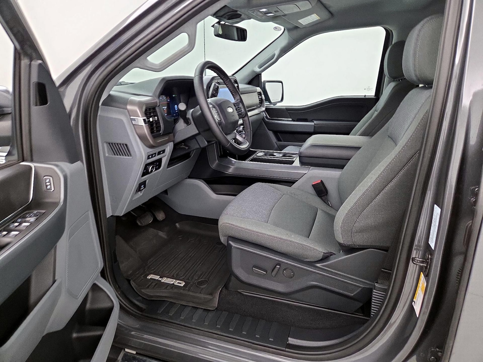 2024 Ford F-150 XLT - Photo 12