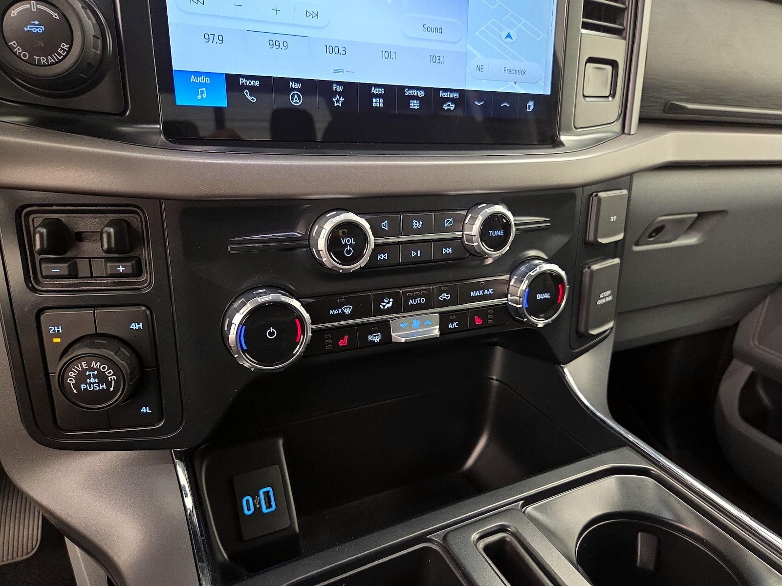 2024 Ford F-150 XLT - Photo 18