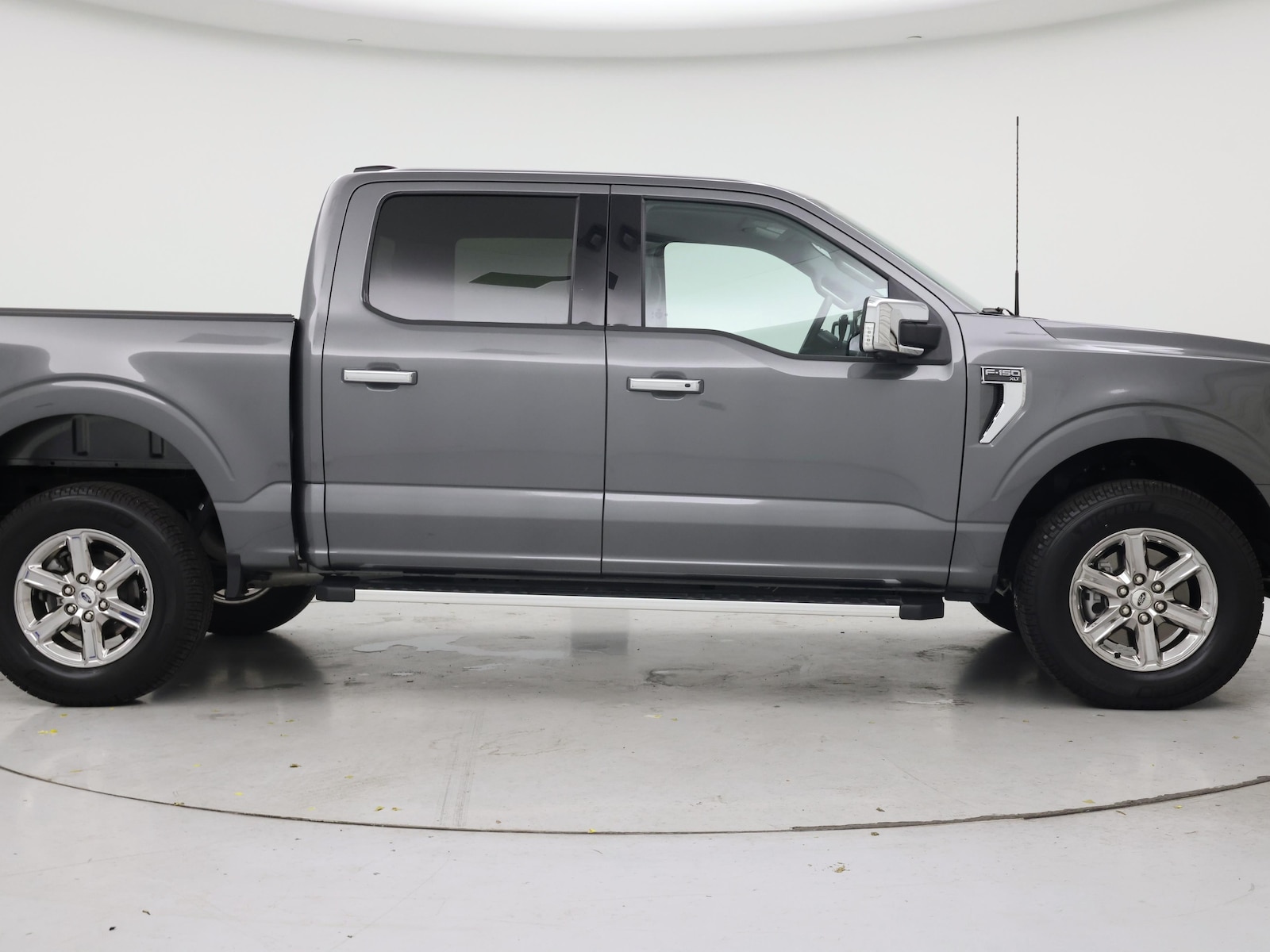 2024 Ford F-150 XLT - Photo 8