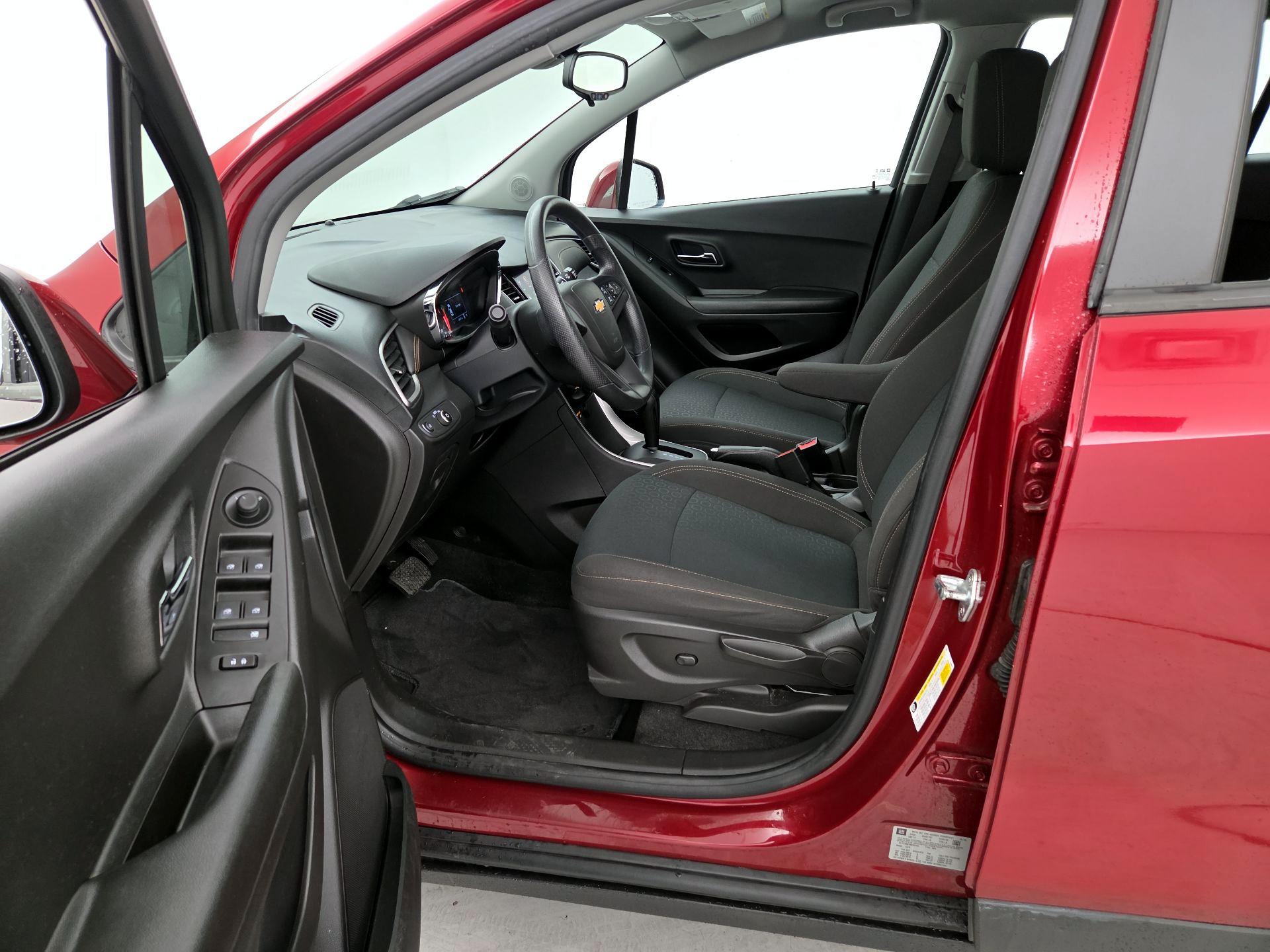 Thumbnail: 2021 Chevrolet Trax - 11