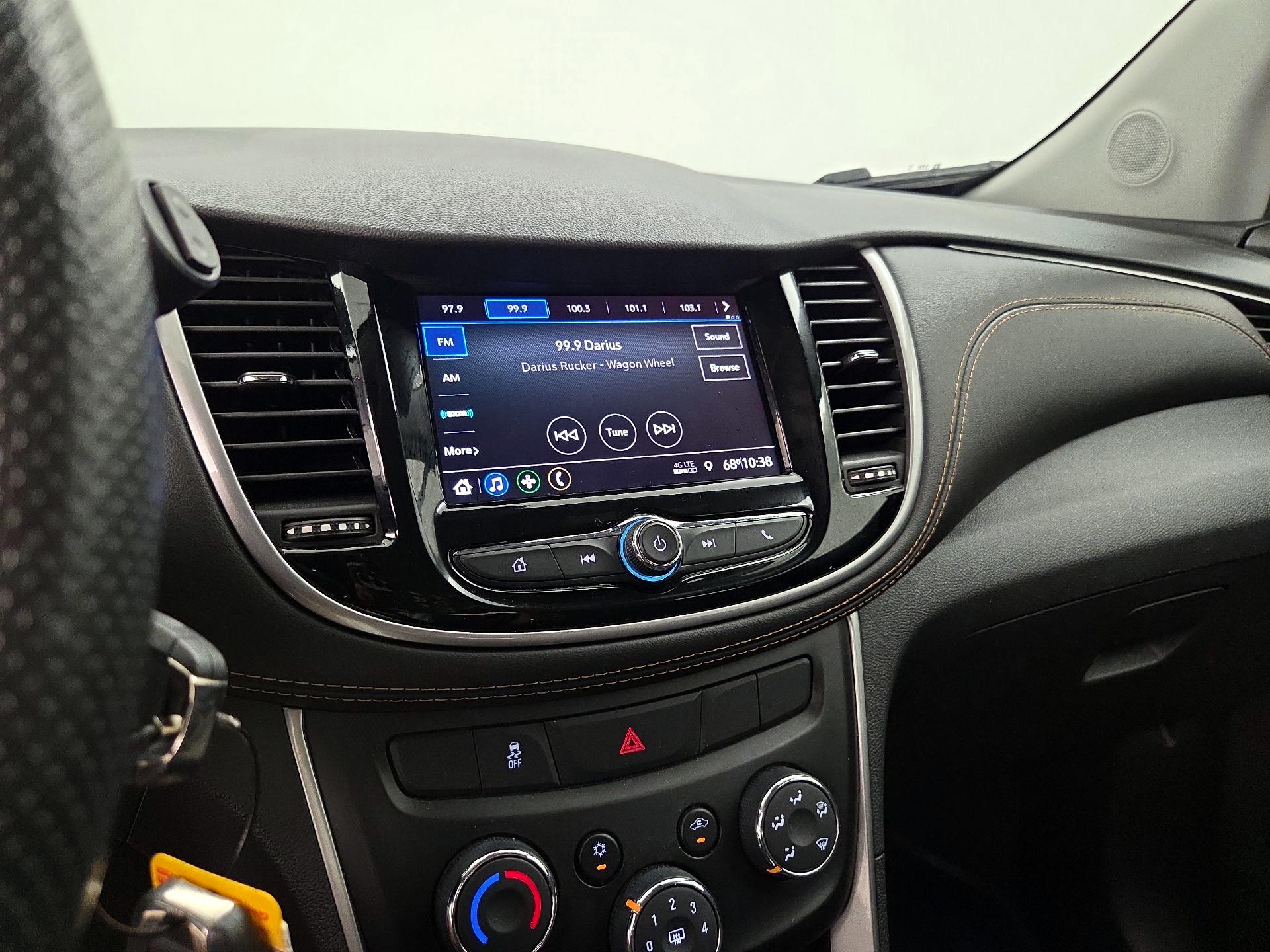 Thumbnail: 2021 Chevrolet Trax - 15
