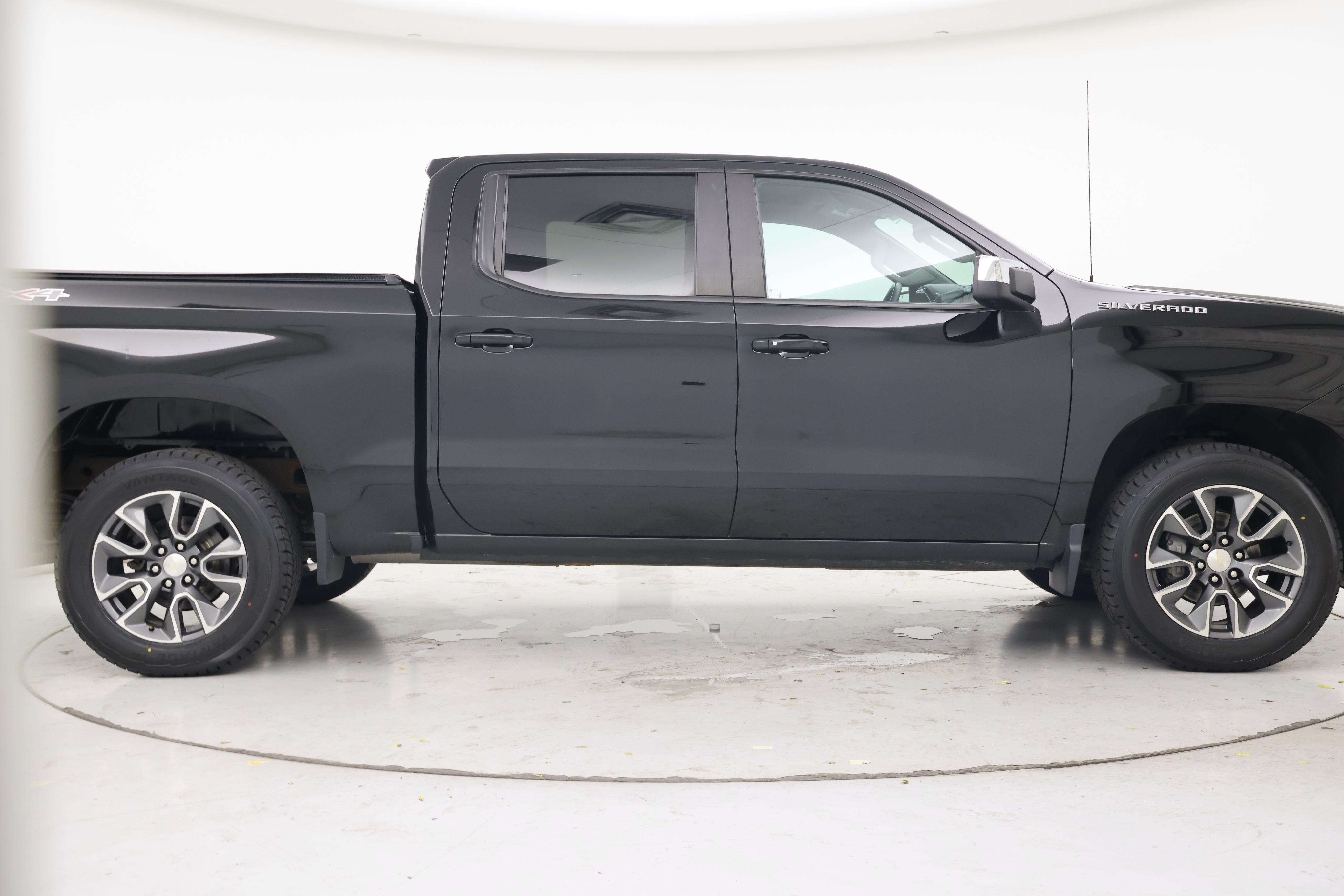 Thumbnail: 2023 Chevrolet Silverado 1500 - 7