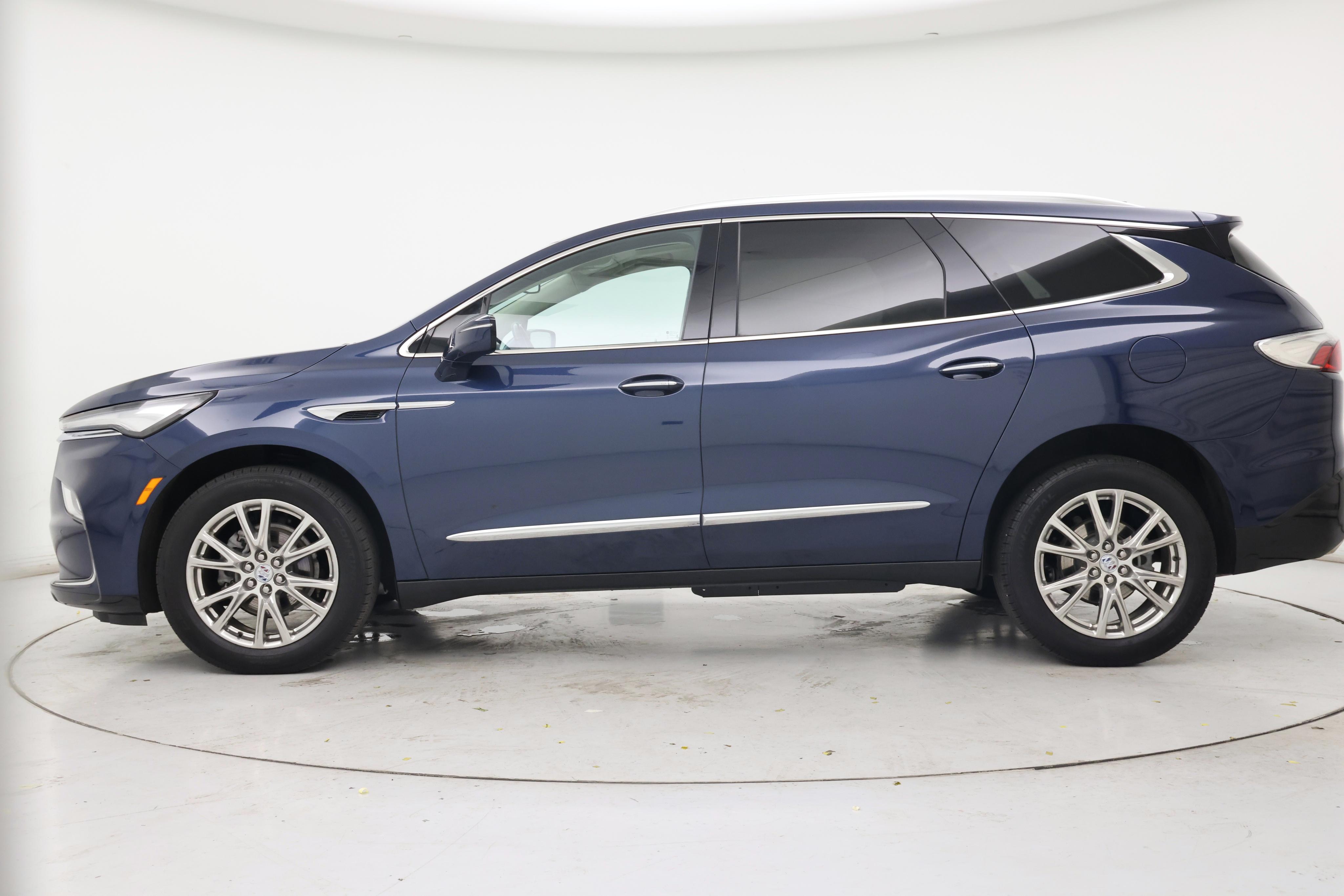 Thumbnail: 2023 Buick Enclave - 3
