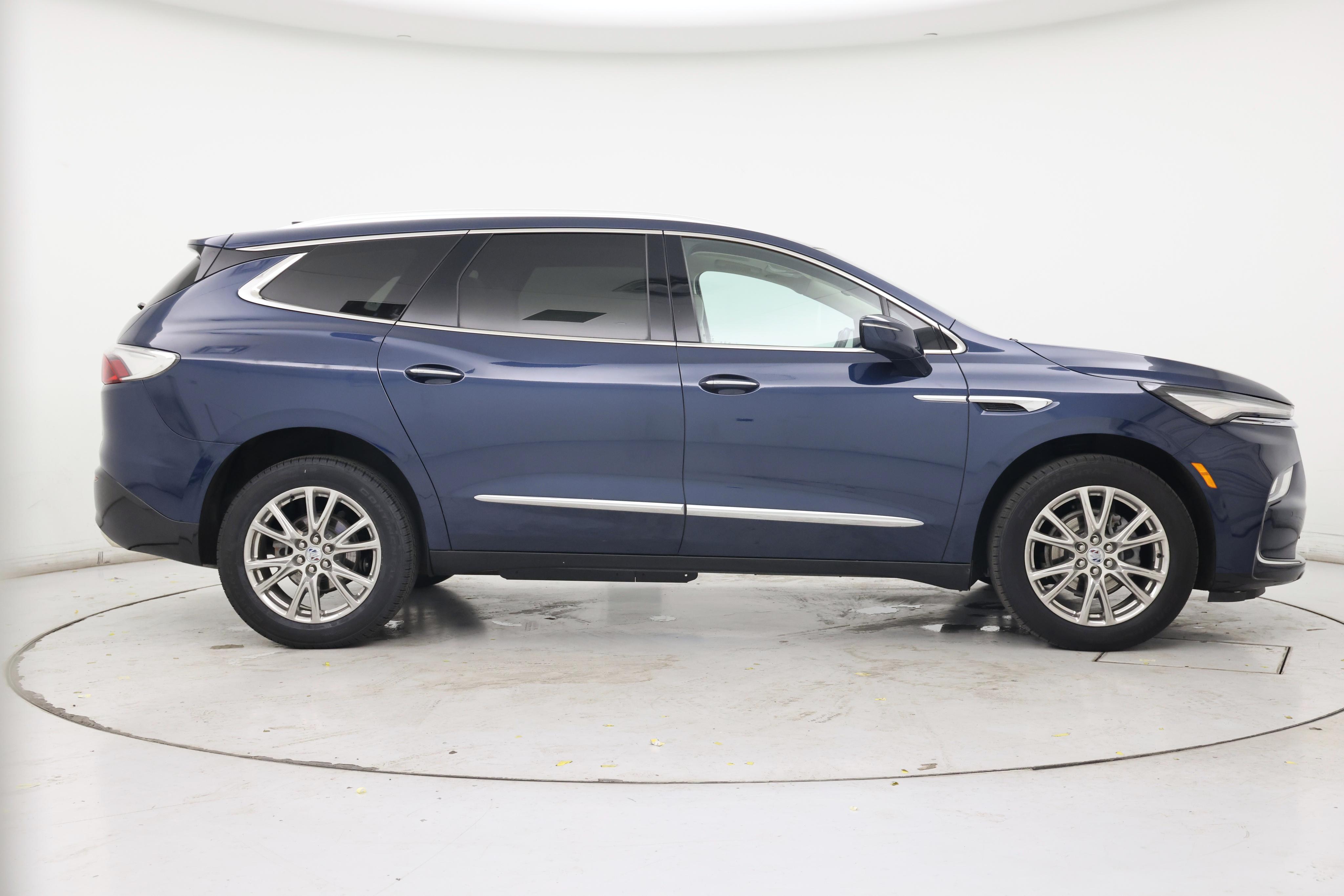 Thumbnail: 2023 Buick Enclave - 7
