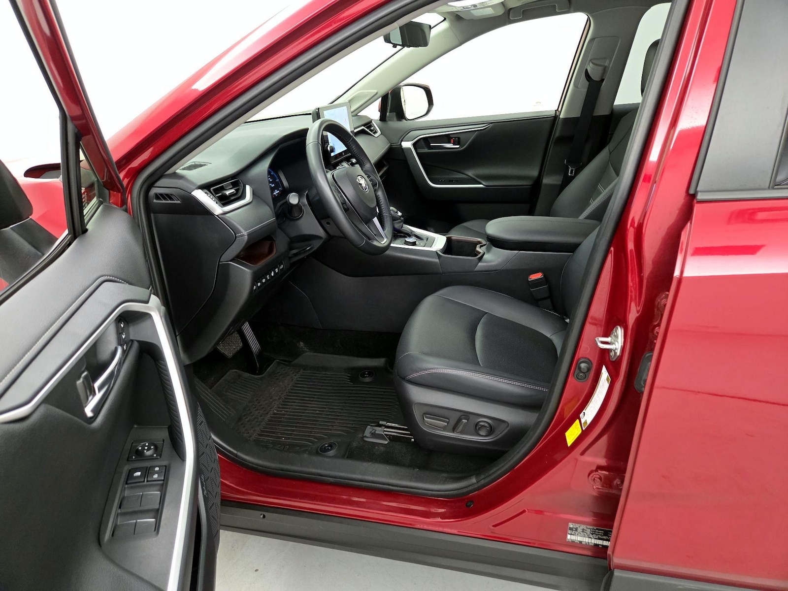 2023 Toyota RAV4 Limited - Photo 12