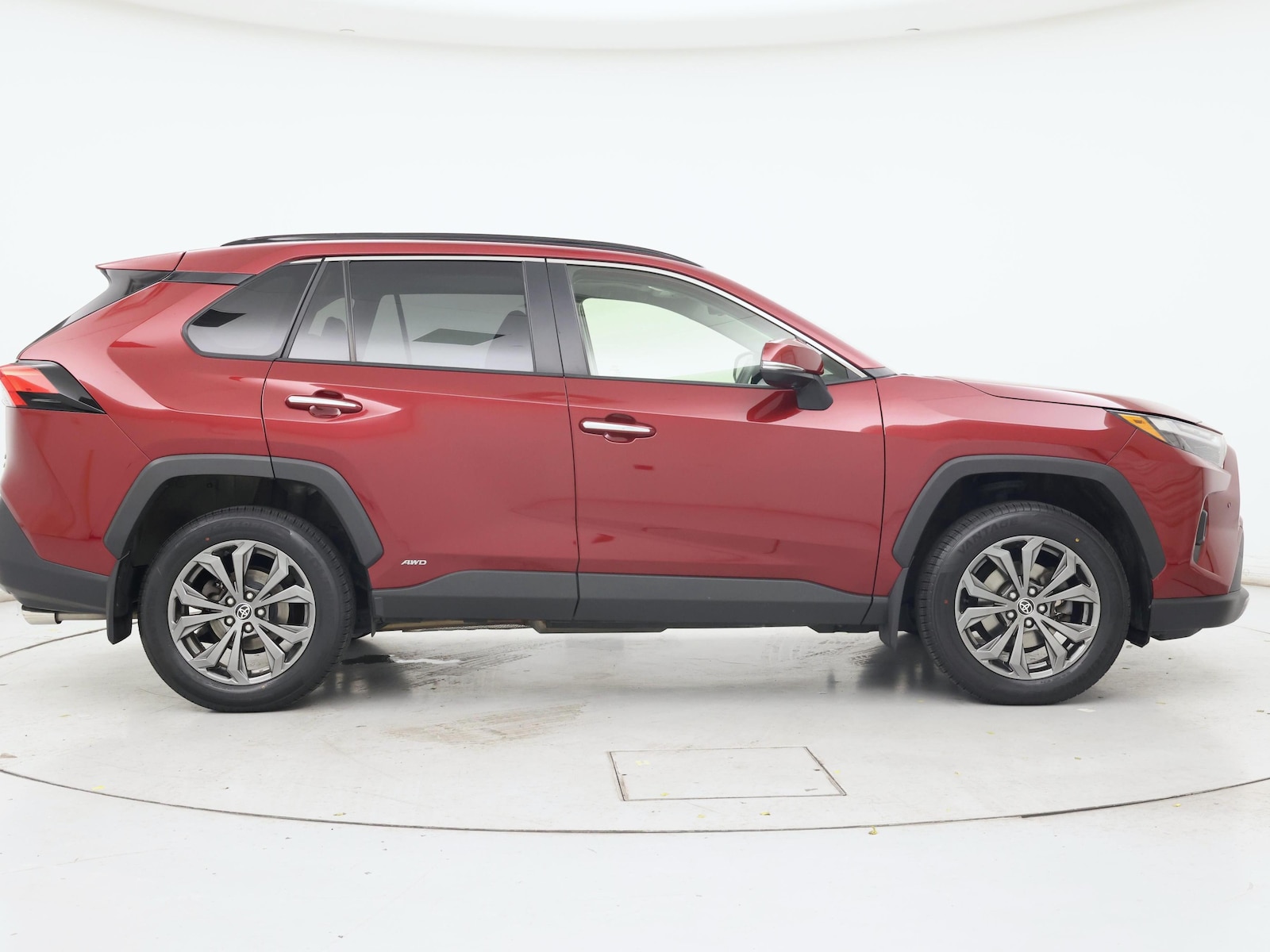 2023 Toyota RAV4 Limited - Photo 8