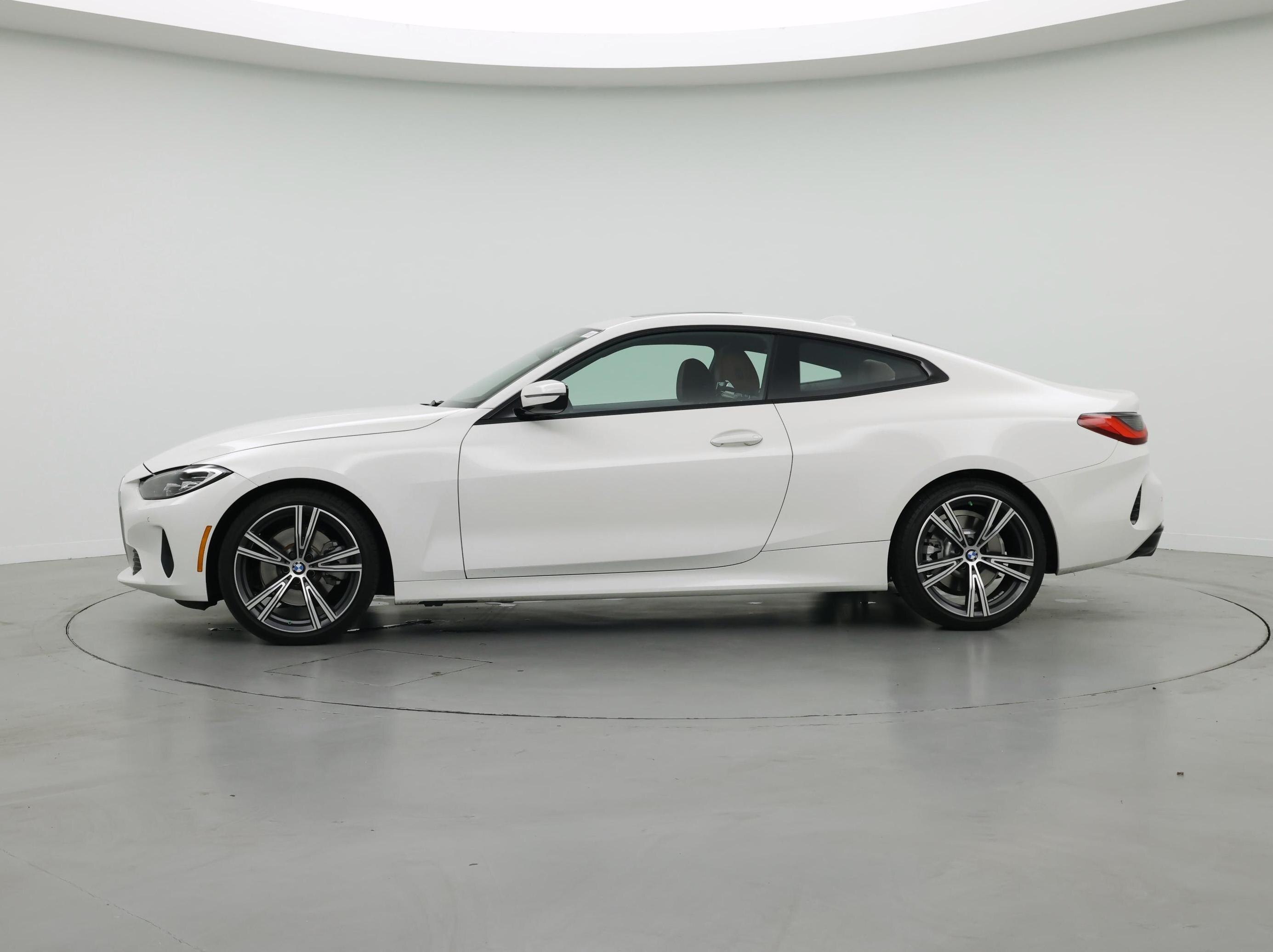 Thumbnail: 2022 BMW 4 Series - 3