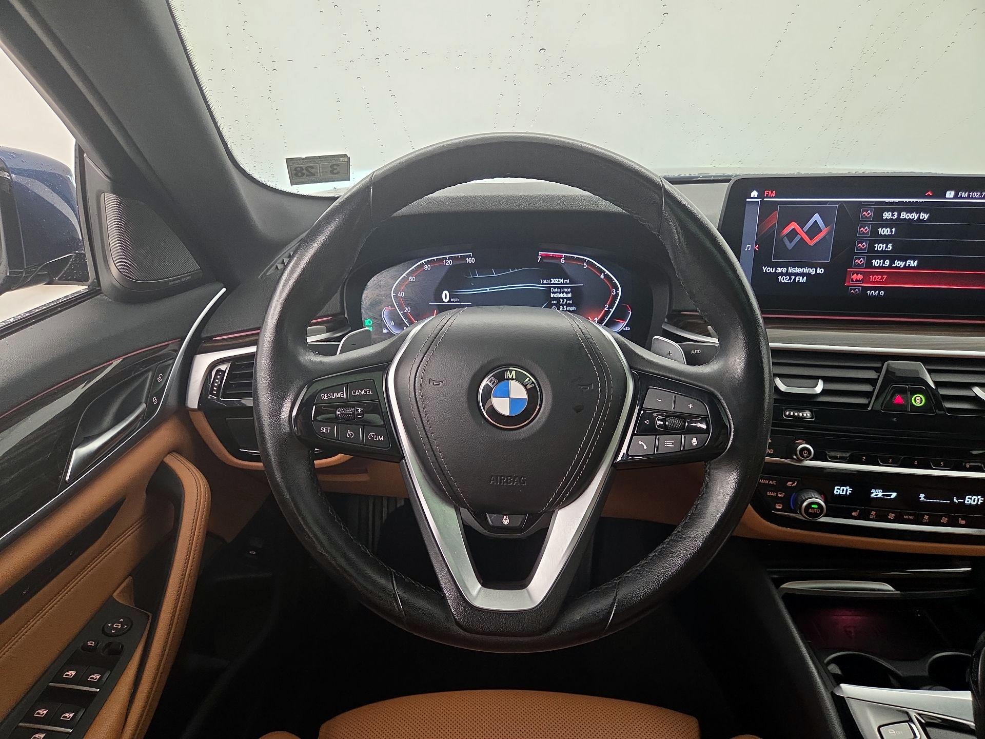 Thumbnail: 2023 BMW 5 Series - 10