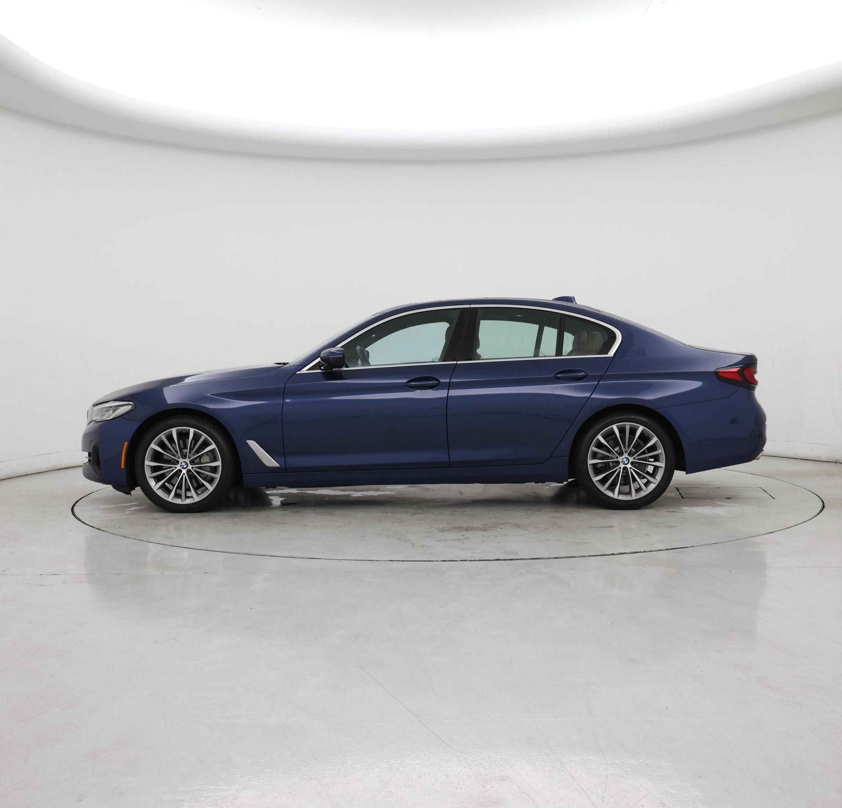 Thumbnail: 2023 BMW 5 Series - 3