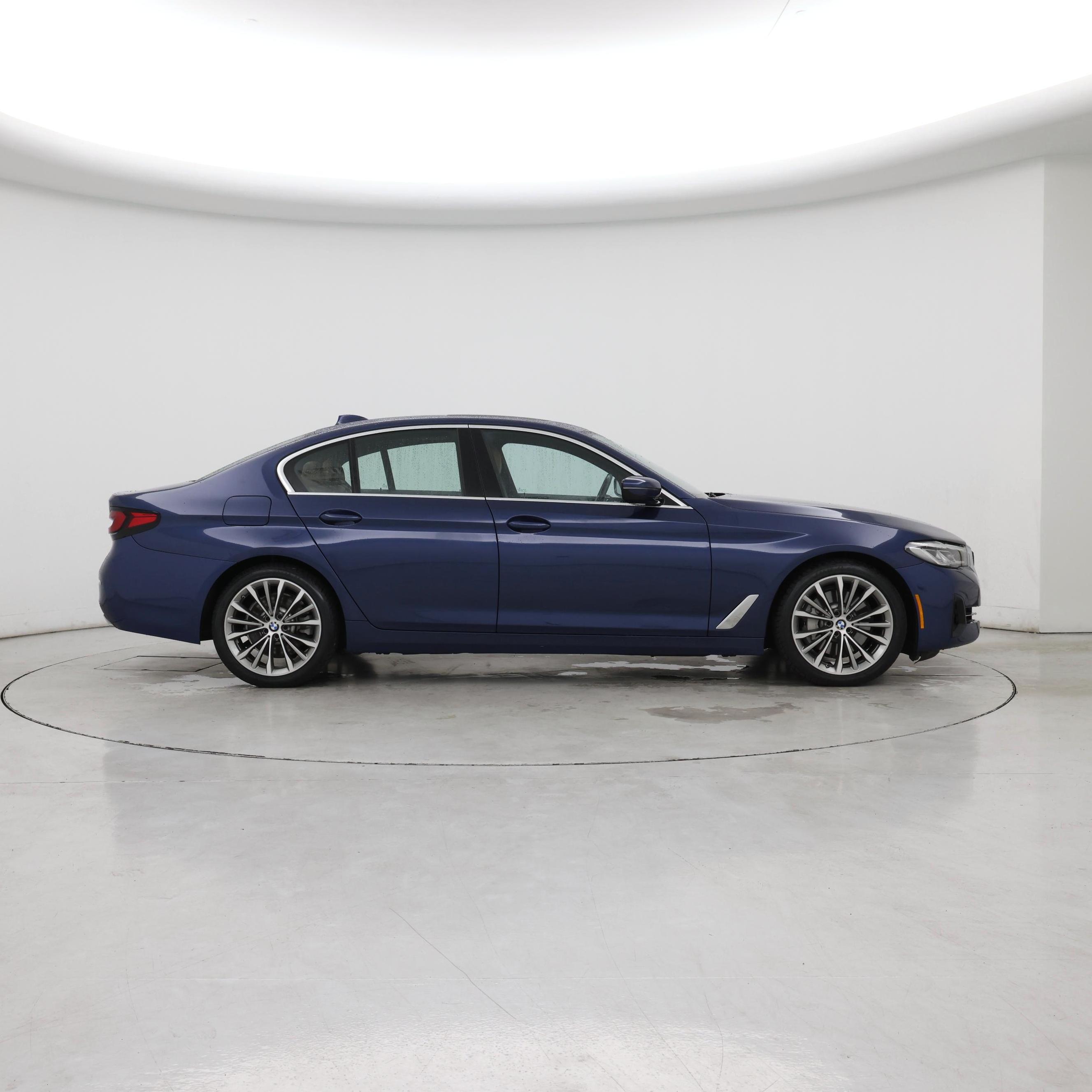 Thumbnail: 2023 BMW 5 Series - 7