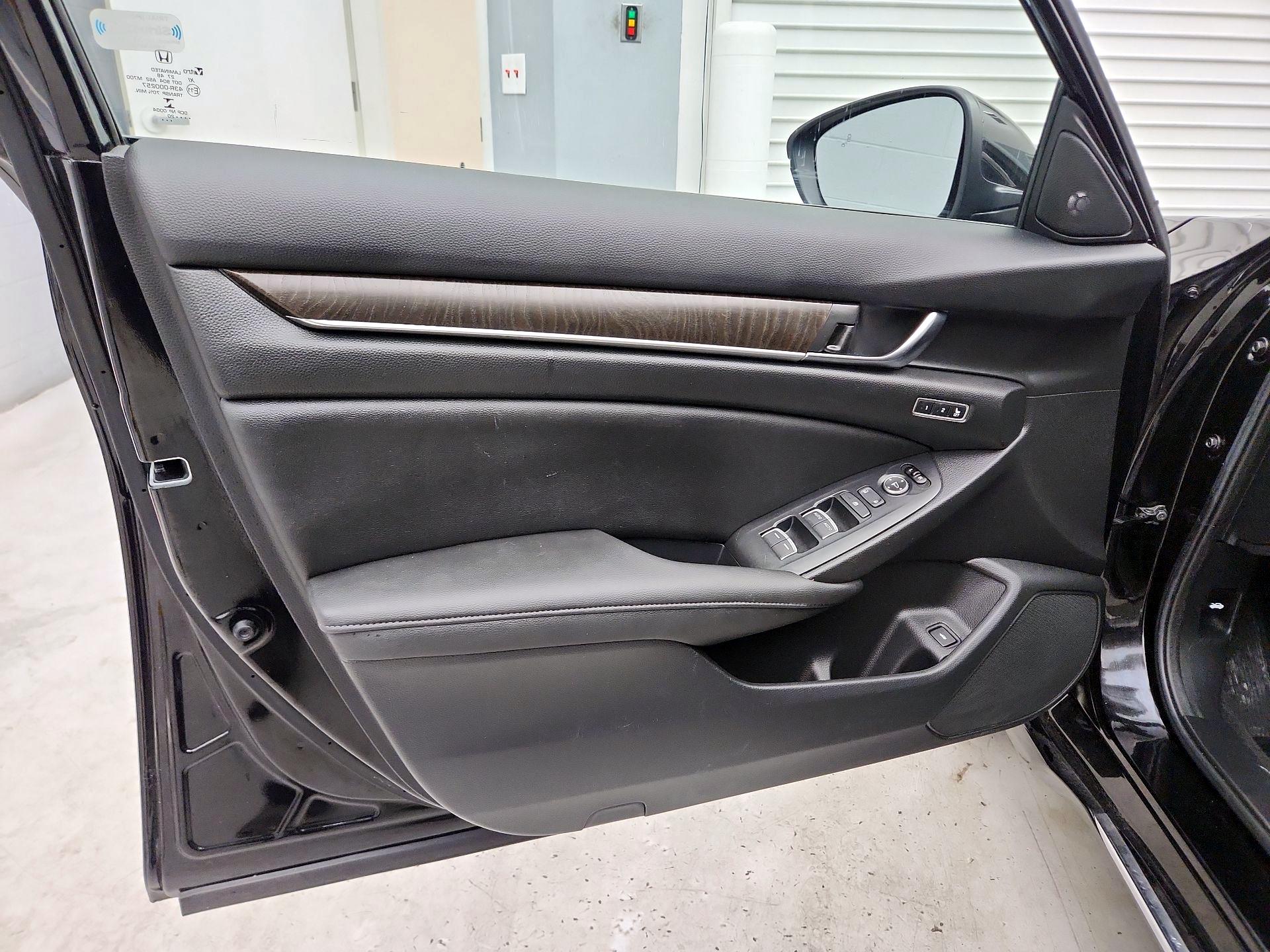 Thumbnail: 2020 Honda Accord - 12