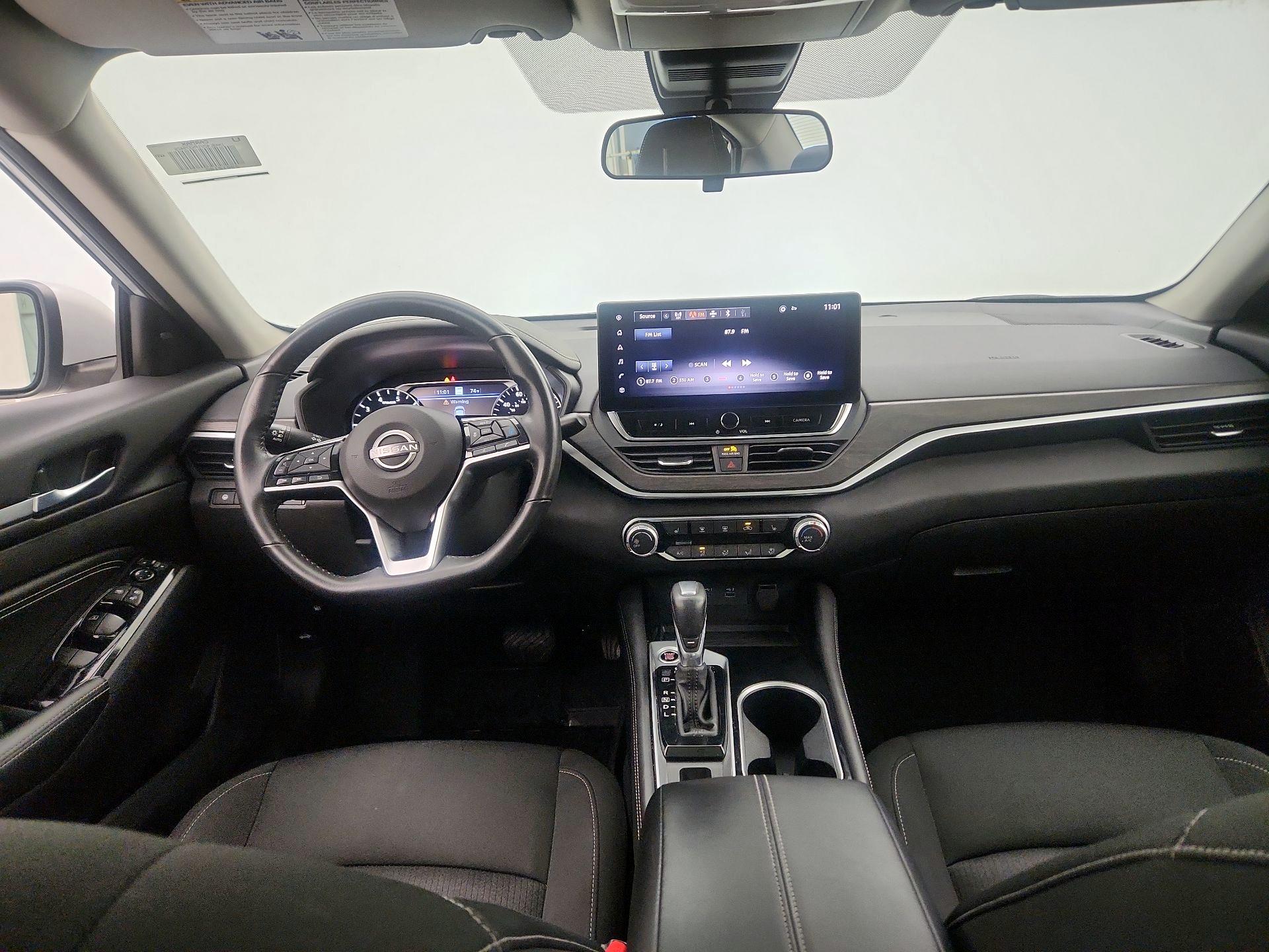 Thumbnail: 2023 Nissan Altima - 9