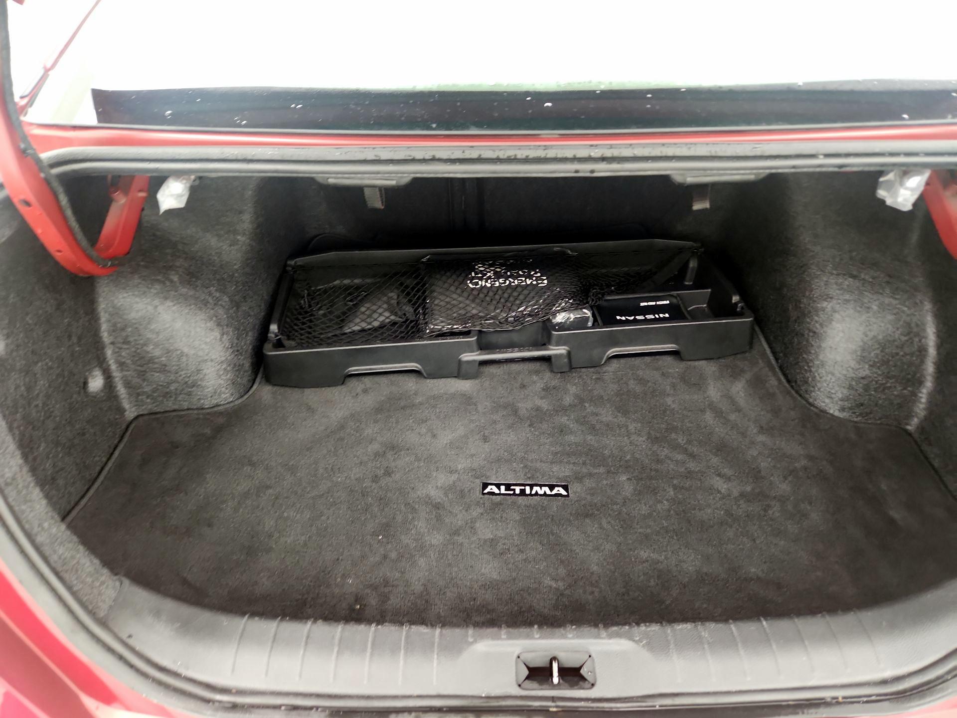 Thumbnail: 2024 Nissan Altima - 20