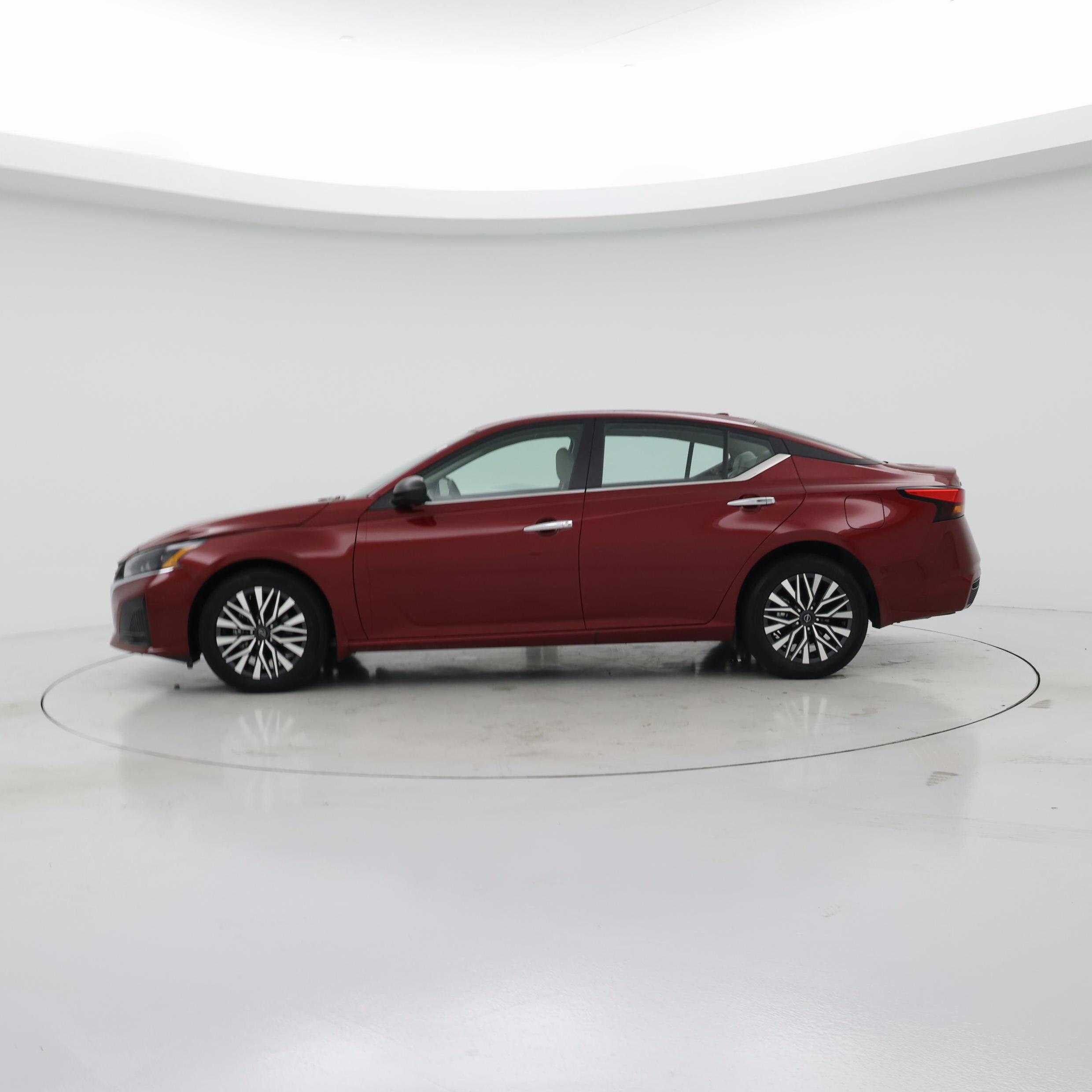 Thumbnail: 2024 Nissan Altima - 3