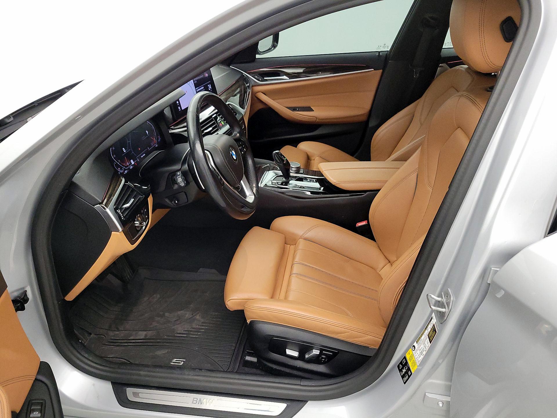 Thumbnail: 2021 BMW 5 Series - 11