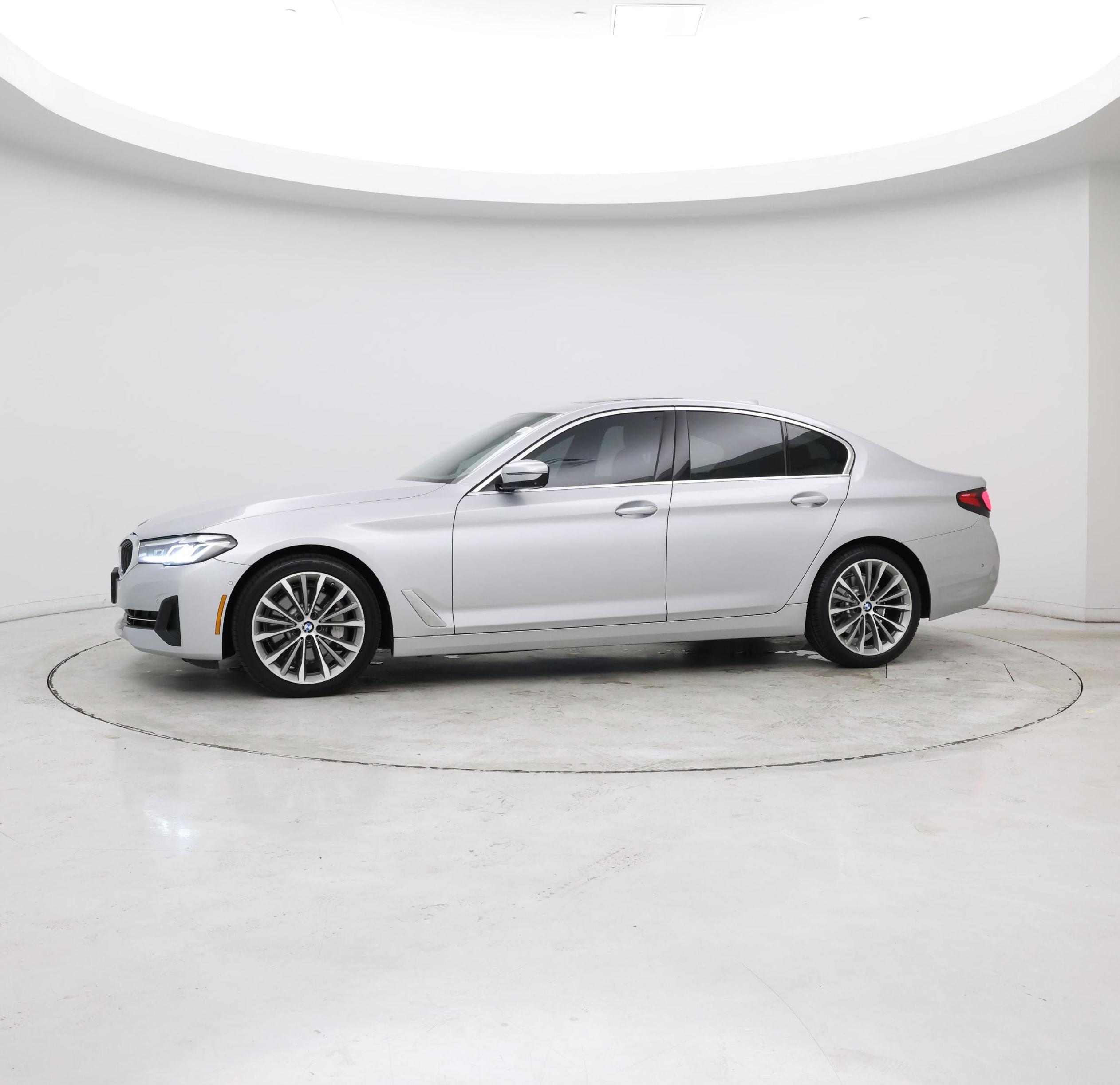Thumbnail: 2021 BMW 5 Series - 4